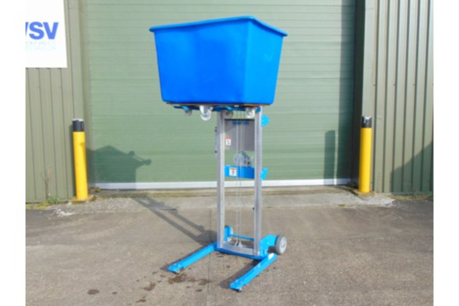 Unused Genie GL-10 Material Lift Fork Lift - Image 5 of 20