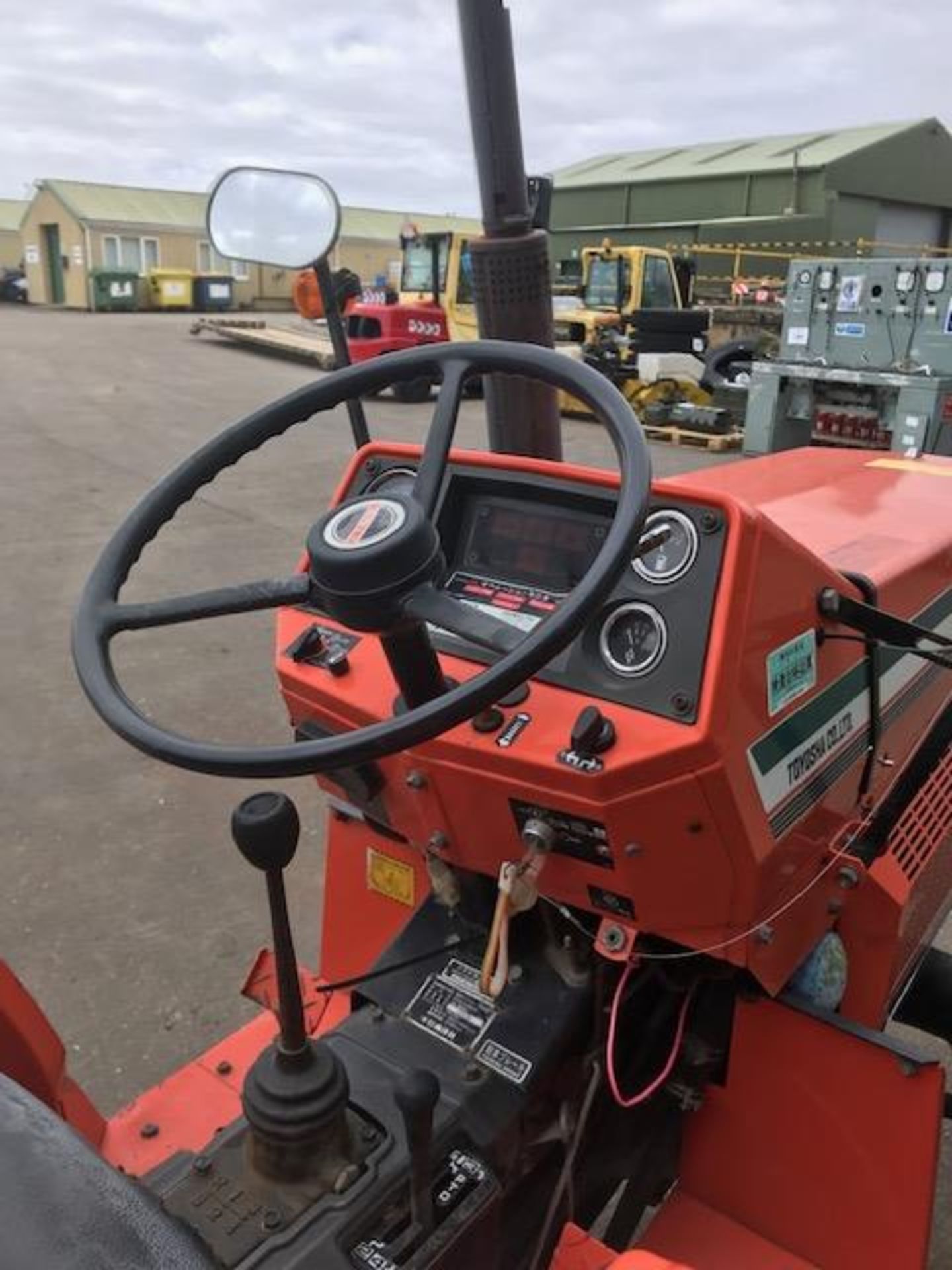 HINOMOTO E2804 Compact 4 x 4 Tractor 234 Hours Only with Rotavator - Image 8 of 10