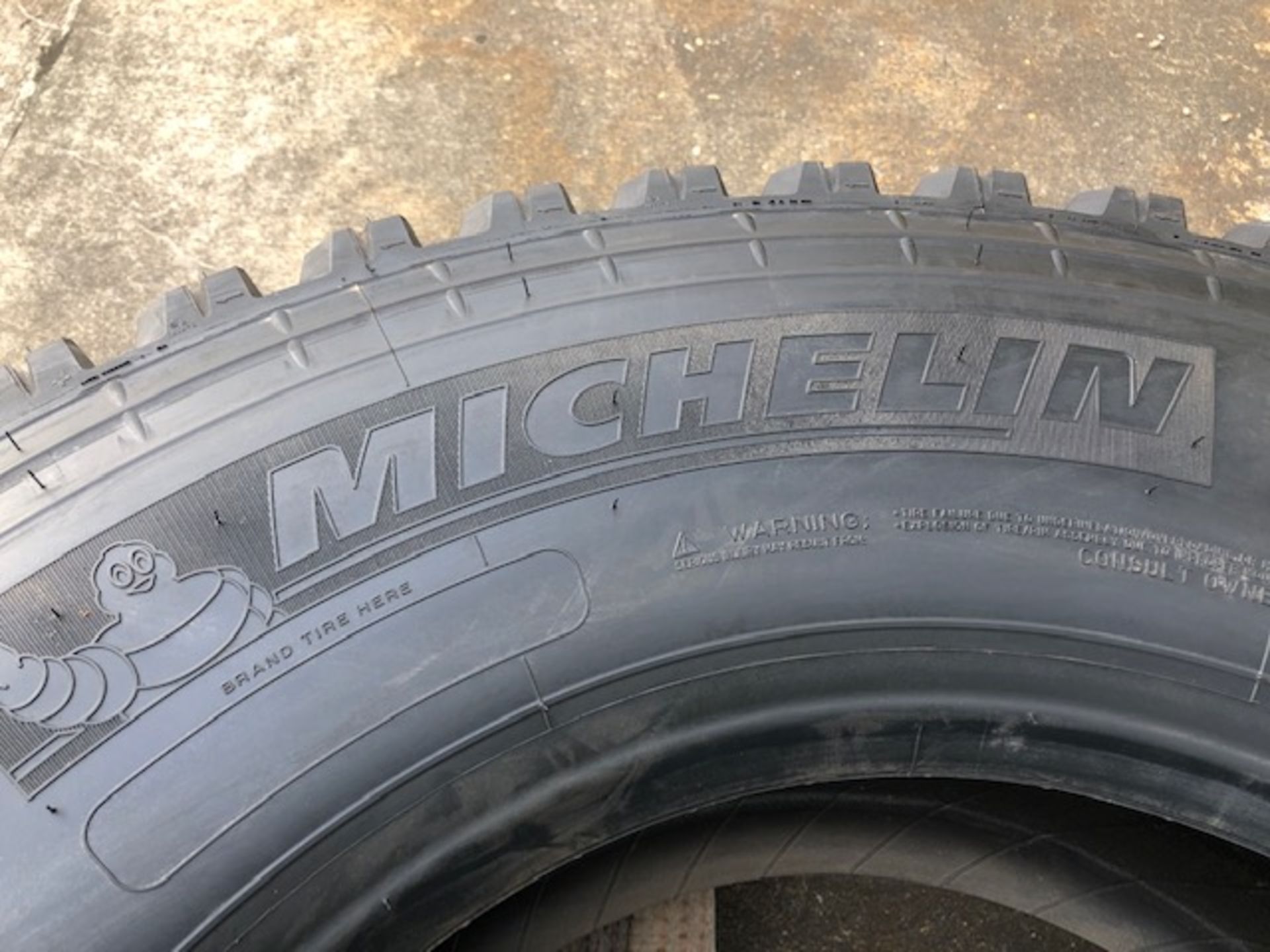 Qty 1 x Michelin XDY 315 / 80 R 22.5 XWORKS Tyre. Unused. - Image 4 of 8