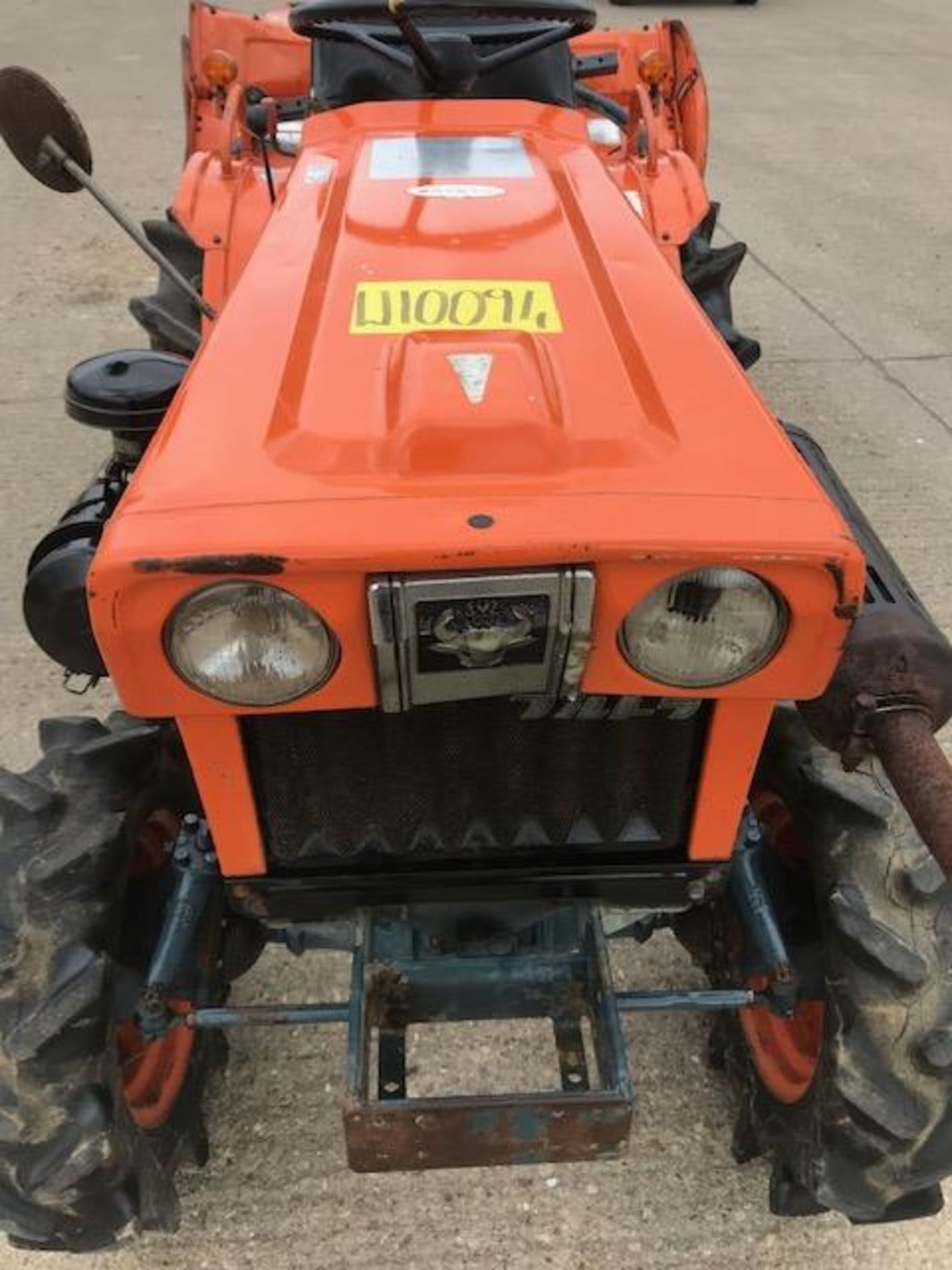 KUBOTA B 7001/4 COMPACT TRACTOR WITH ROTAVATOR 4 WHEEL DRIVE - Image 8 of 9