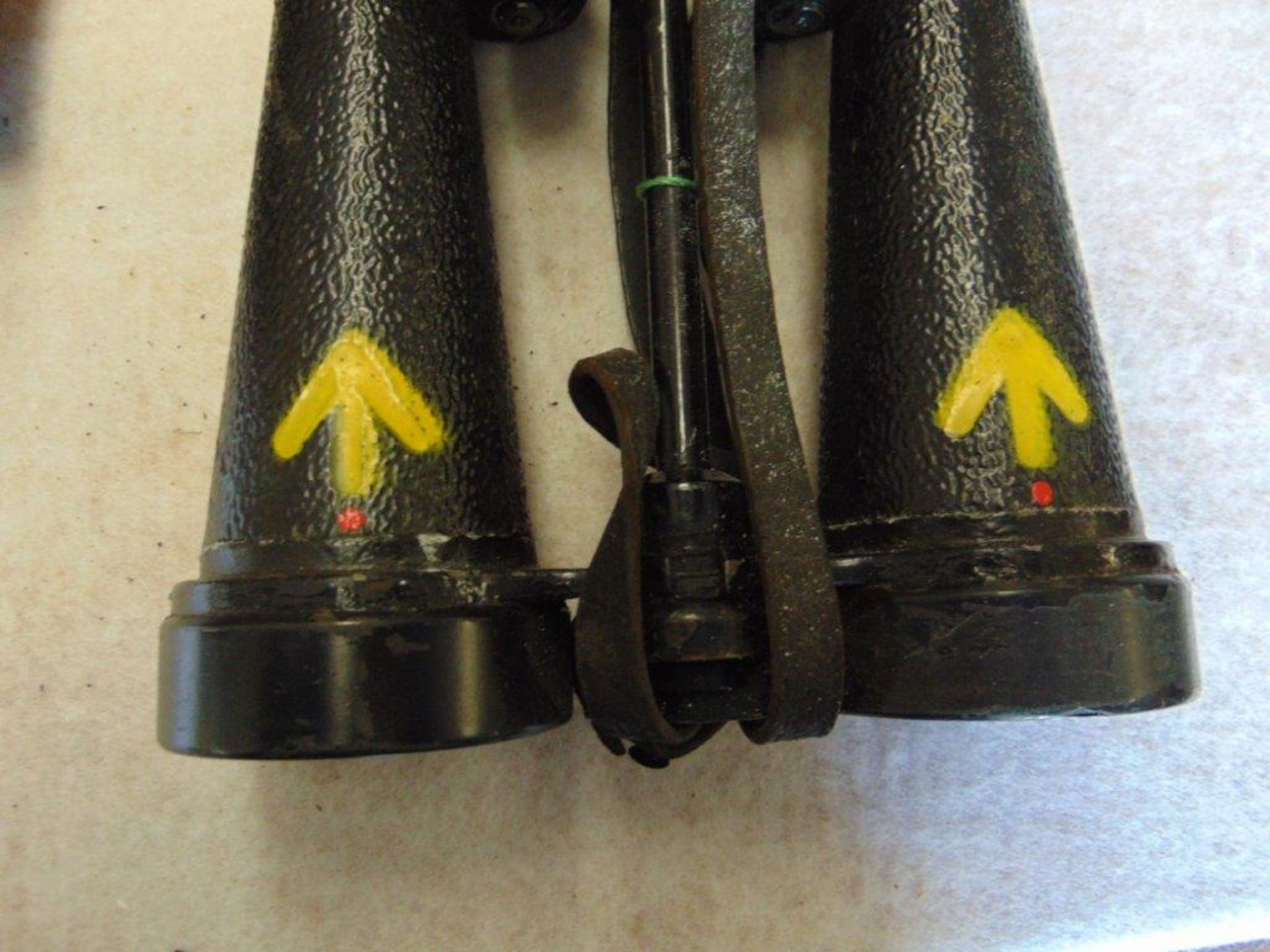 Royal Navy AP 1900 A 7 x Binoculars with original leather case - Image 4 of 5