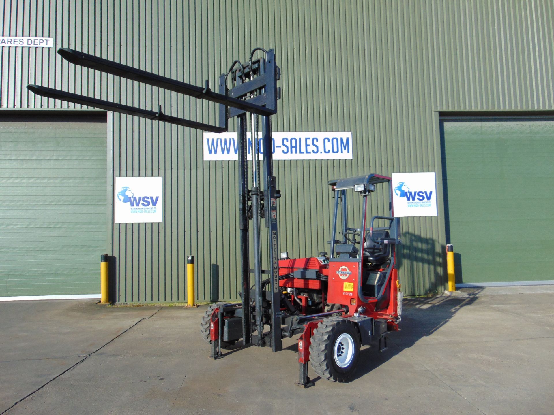 2003 Moffett Mounty M2003 Truck Mounted Forklift complete with Meijer Hydraulic Extension Forks - Image 11 of 22