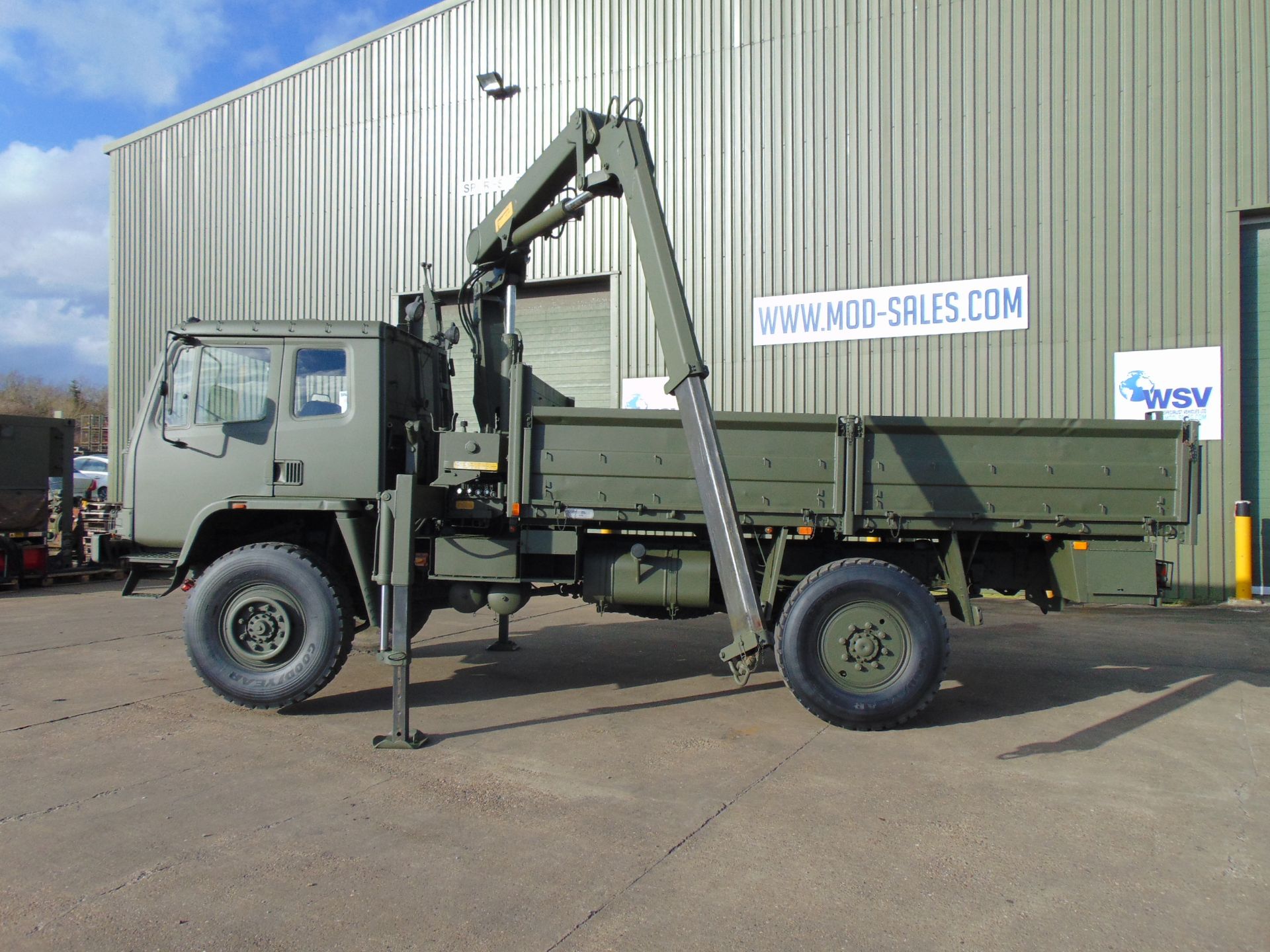 Leyland DAF 4X4 Truck complete with Atlas Crane - Image 5 of 36