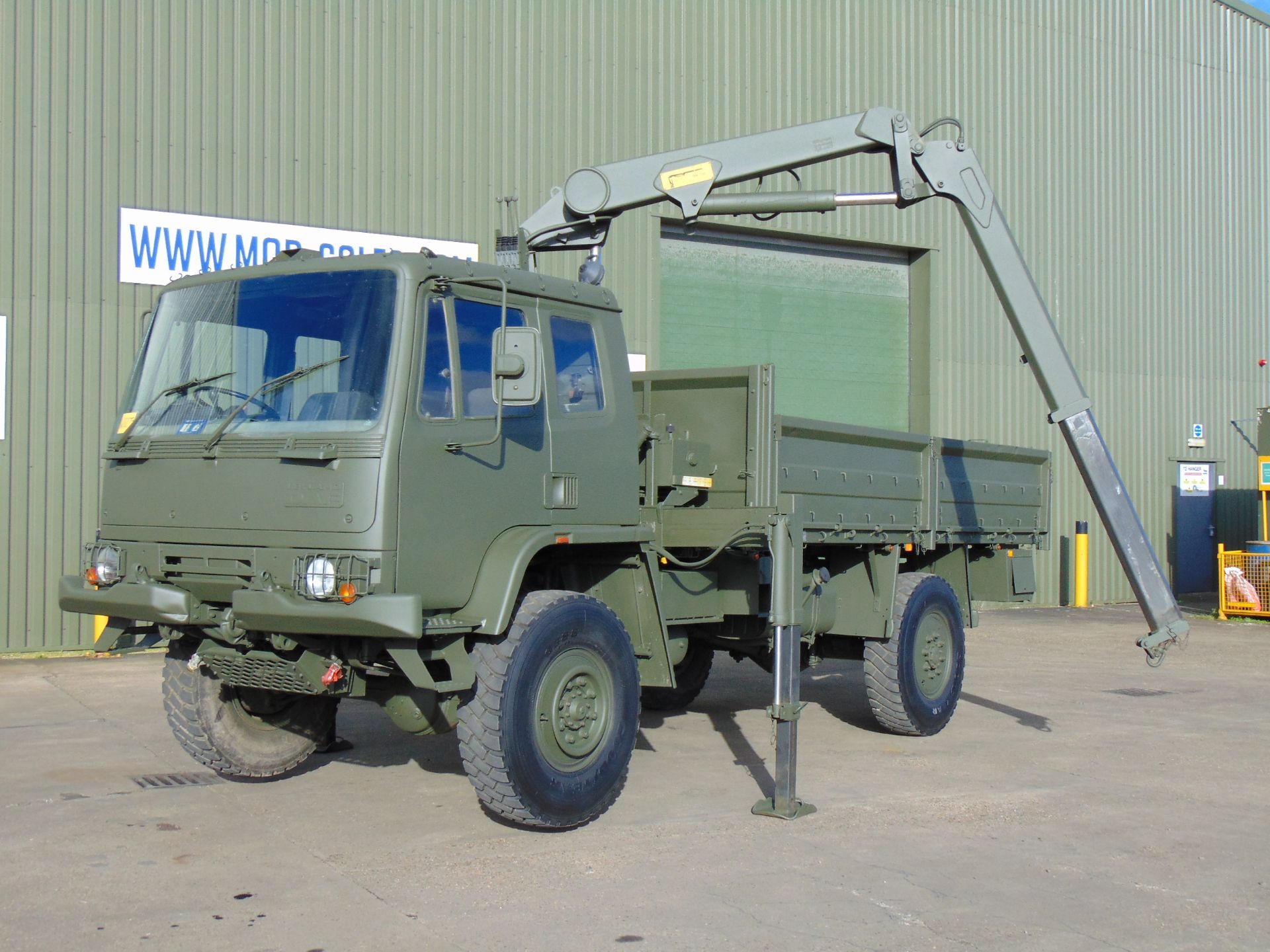 Leyland DAF 4X4 Truck complete with Atlas Crane - Image 2 of 36