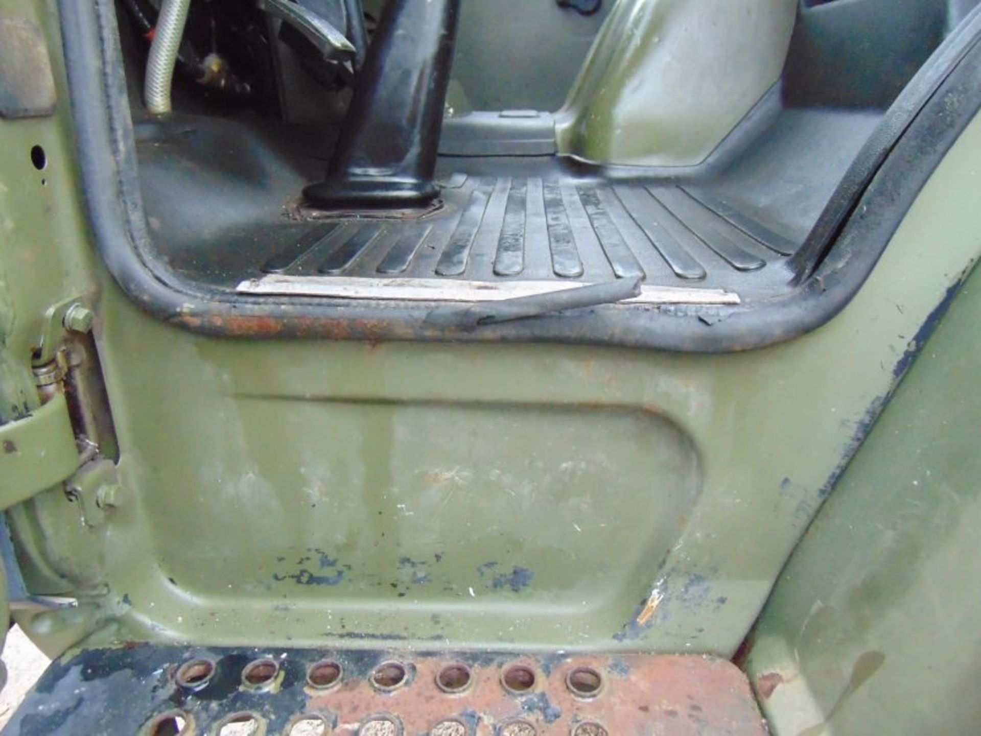 Left Hand Drive Leyland Daf 45/150 4 x 4 with Hydraulic Winch ( operates Front and Rear ) - Image 18 of 29