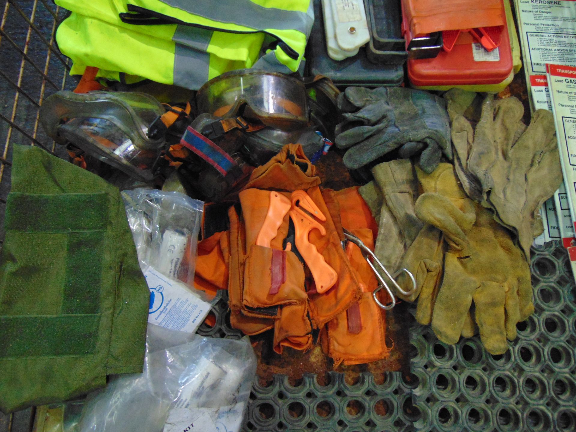 Mixed Safety Equipment etc - Image 4 of 5