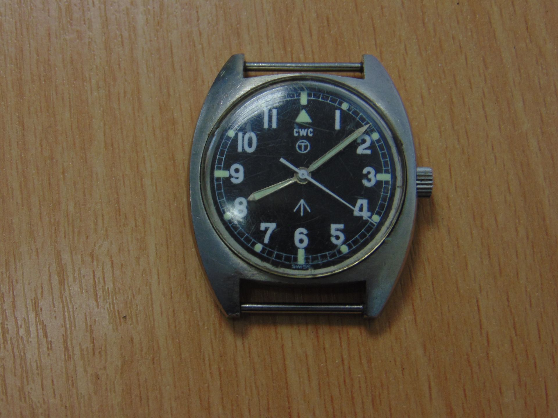 VERY RARE CWC MECHANICAL W10 SERVICE WATCH NATO MARKED - BROAD ARROW DATED 1976 - Image 5 of 10