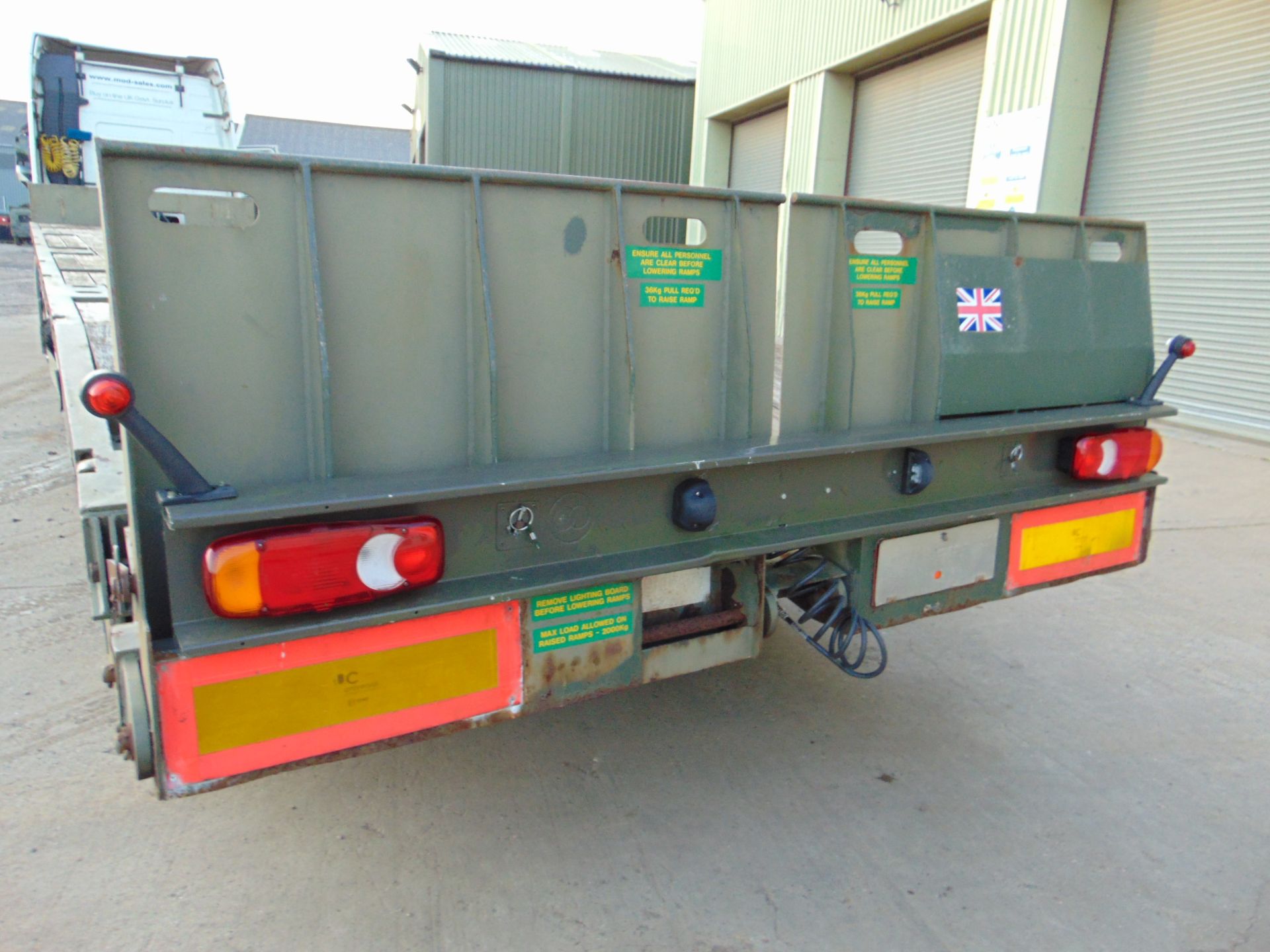 2002 Oldbury Tri Axle Sliding Deck Plant Trailer - Image 6 of 26