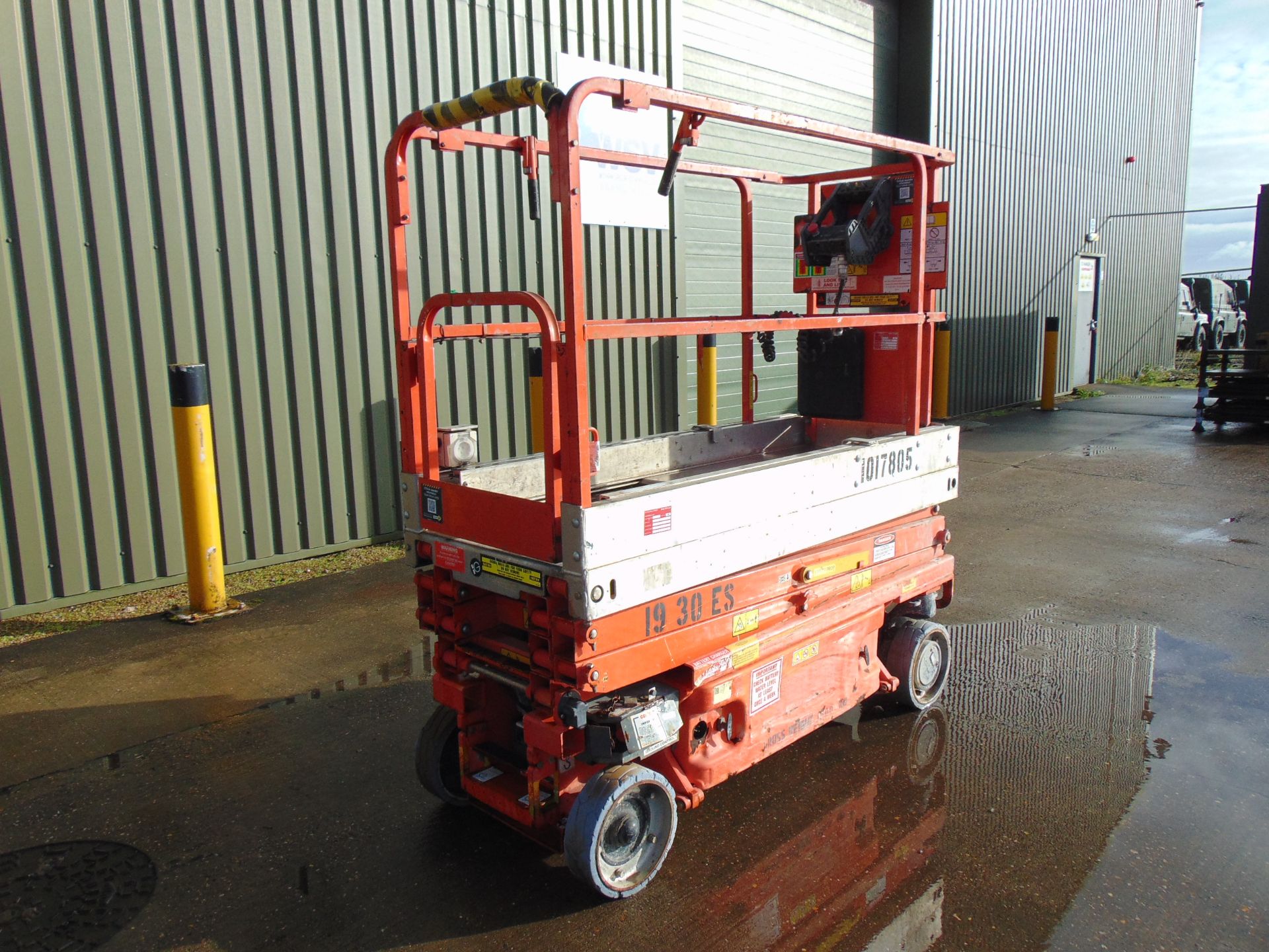 JLG 1930ES 7.62m Electric Scissor Lift Access Platform ONLY 271 Hours! - Image 2 of 18