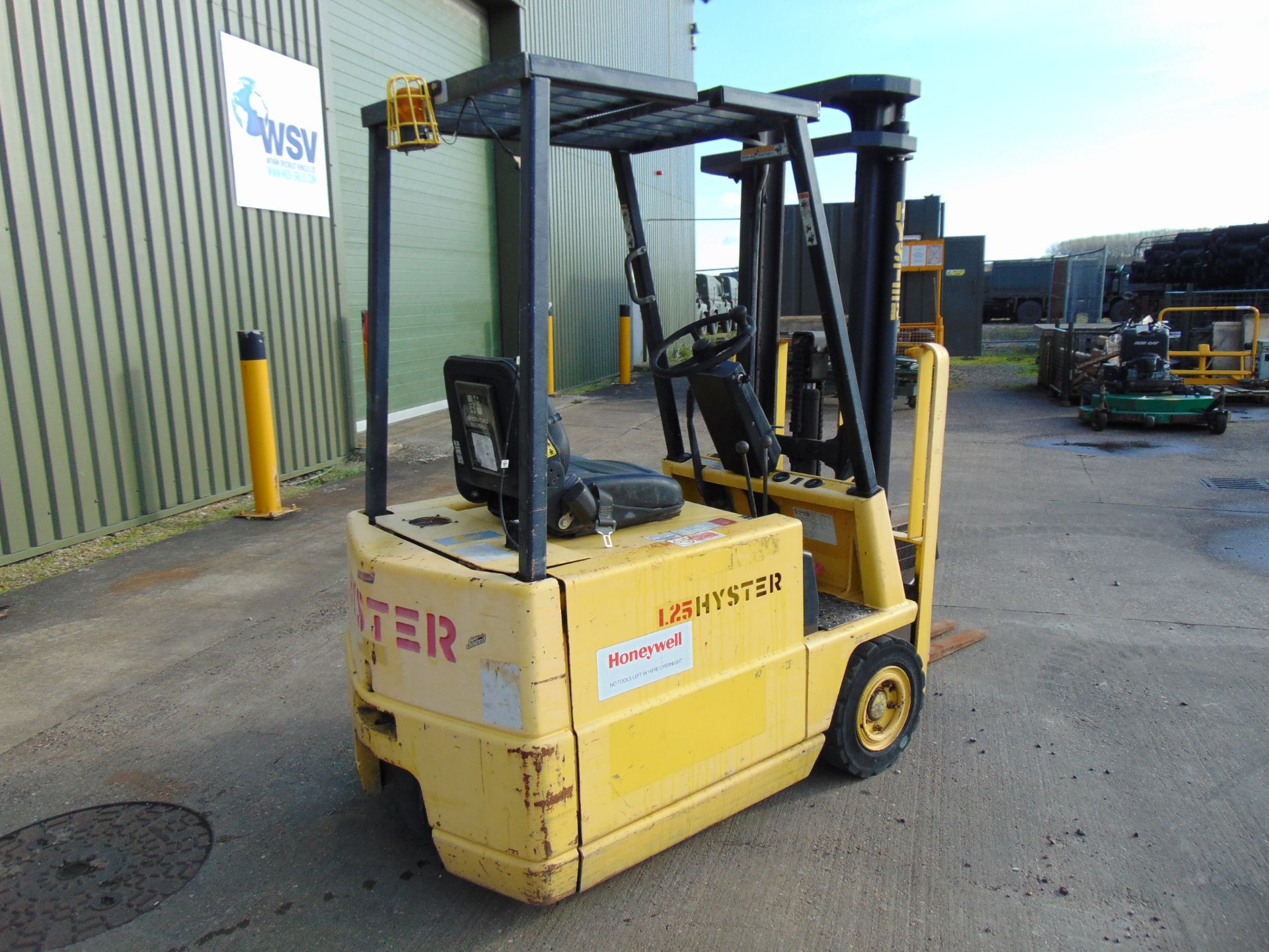 Hyster A1.25 XL 1250Kg Electric Fork Lift Truck ONLY 1,660 HOURS! - Image 7 of 18