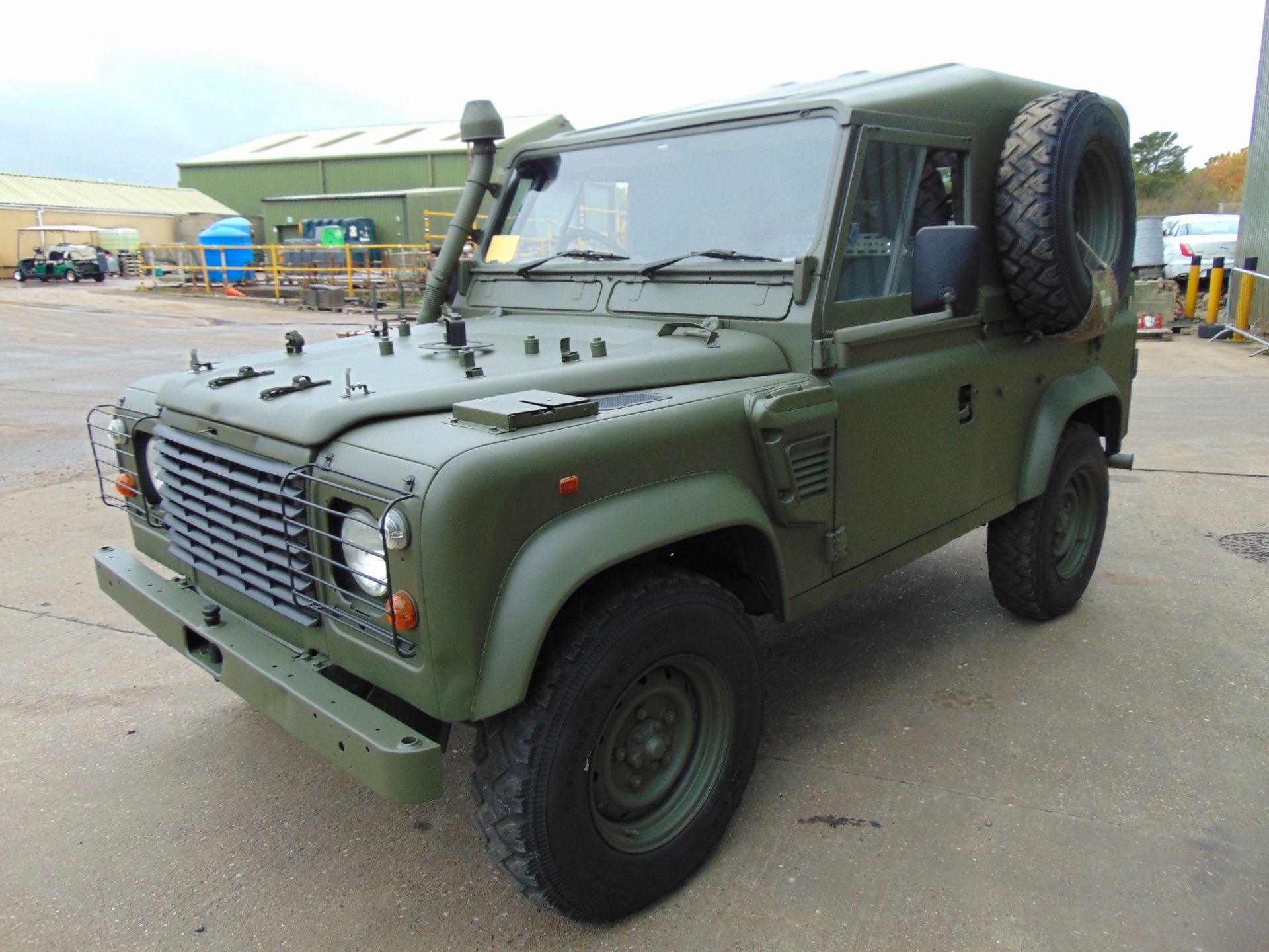 Land Rover Wolf 90 Hard Top with Remus upgrade ONLY 96,979km! - Image 4 of 32