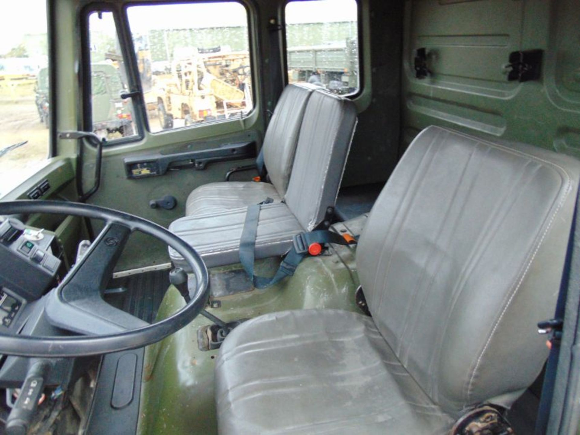 Left Hand Drive Leyland Daf 45/150 4 x 4 with Hydraulic Winch ( operates Front and Rear ) - Image 24 of 29