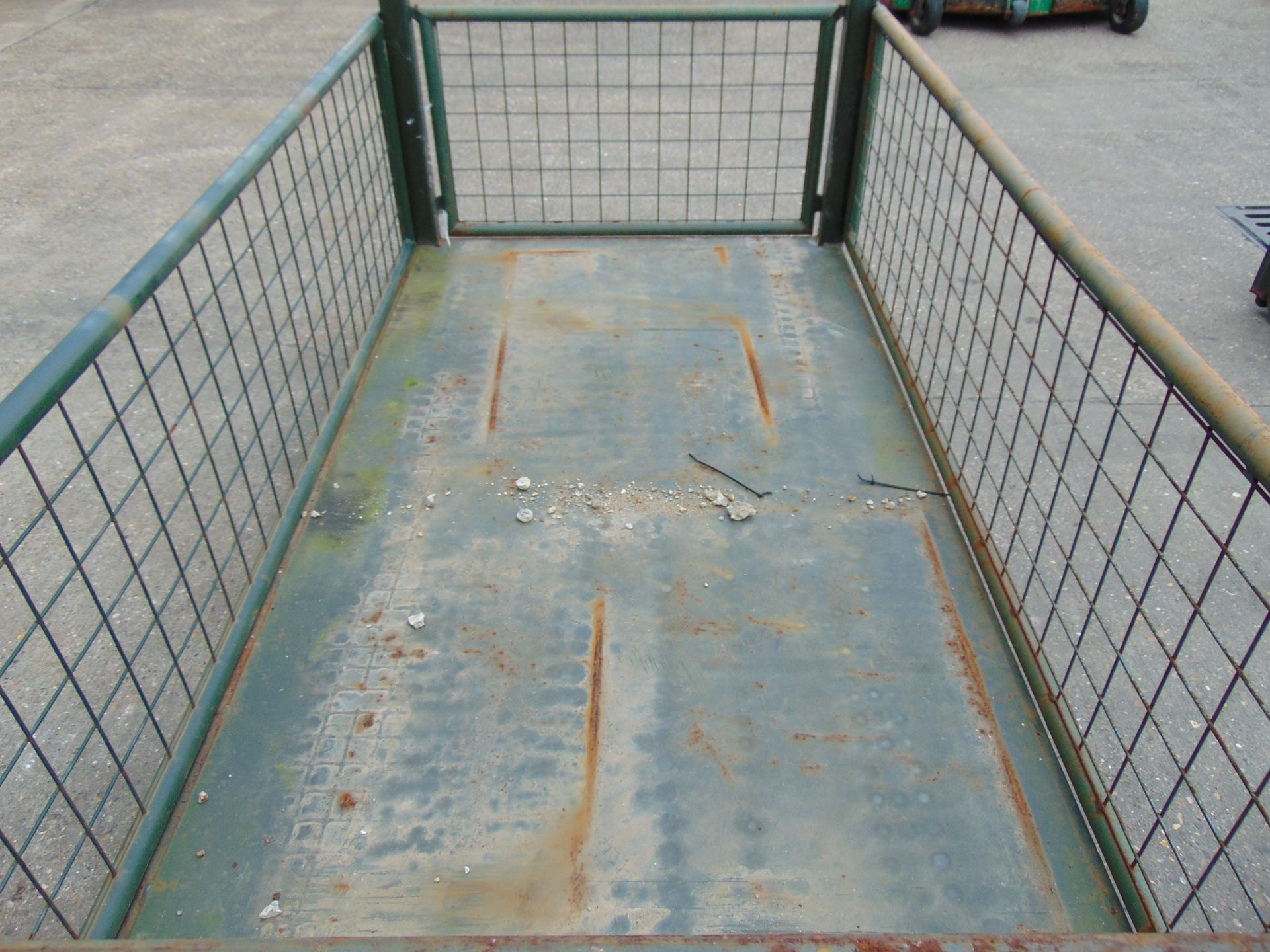 Heavy Duty Metal Stackable Stillage / Post Pallet - Image 2 of 3