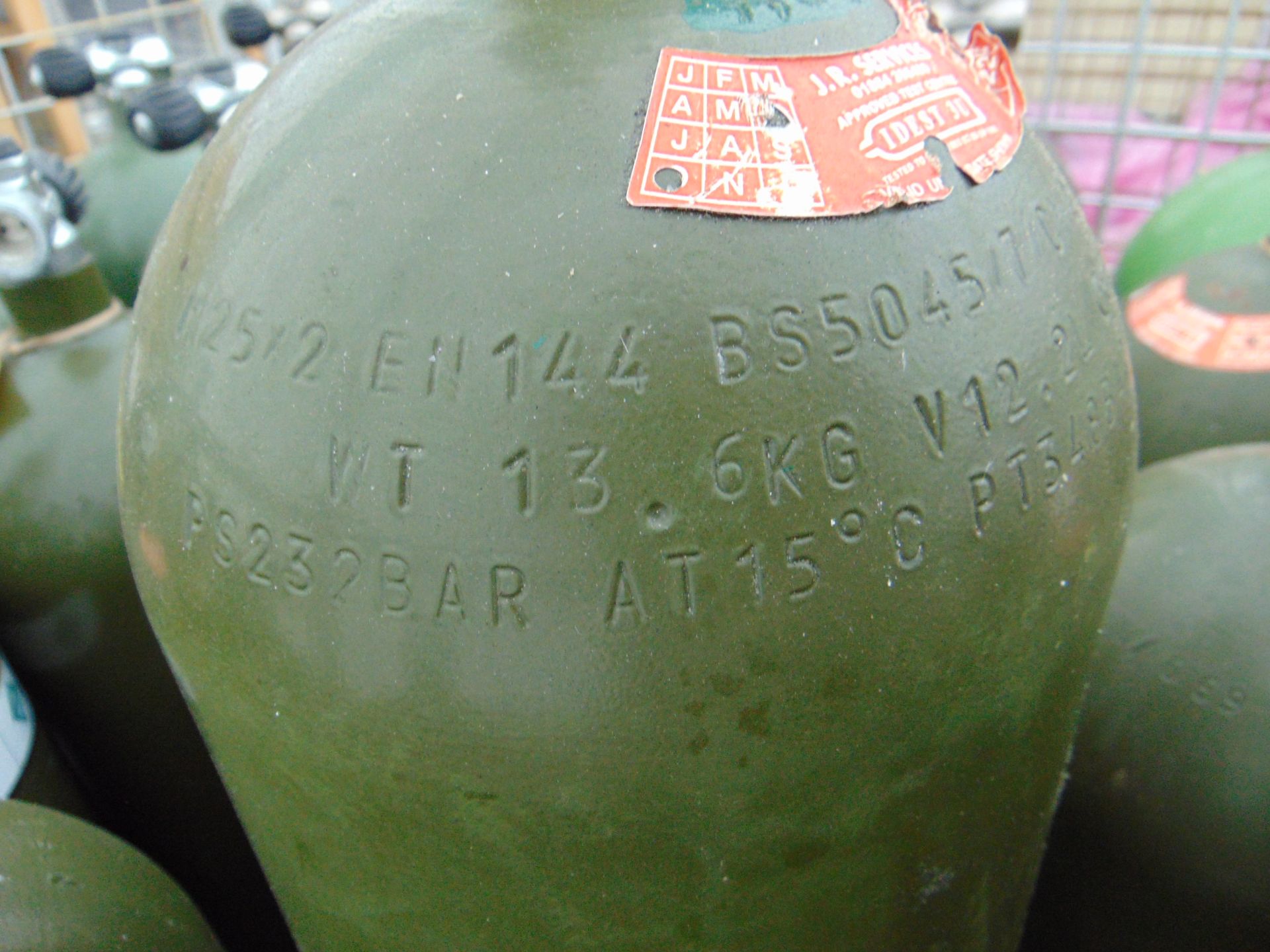 30 x Breathing Apparatus Cylinders c/w Cylinder Valves - Image 6 of 7