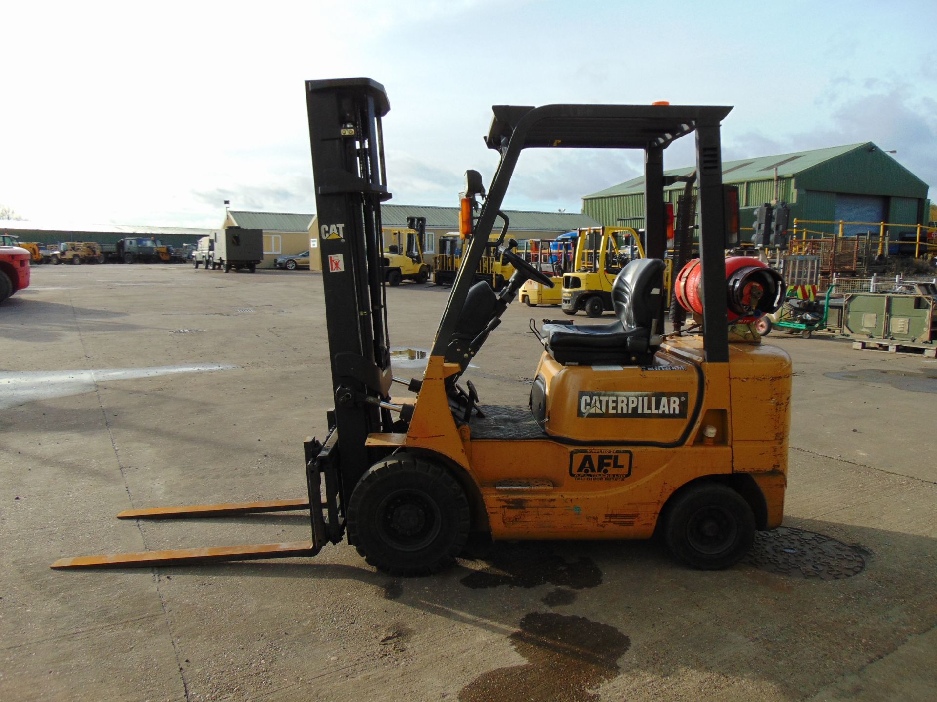 CAT GP18K 1750Kg Gas Fork Lift Truck ONLY 5.516 HOURS! - Image 5 of 25