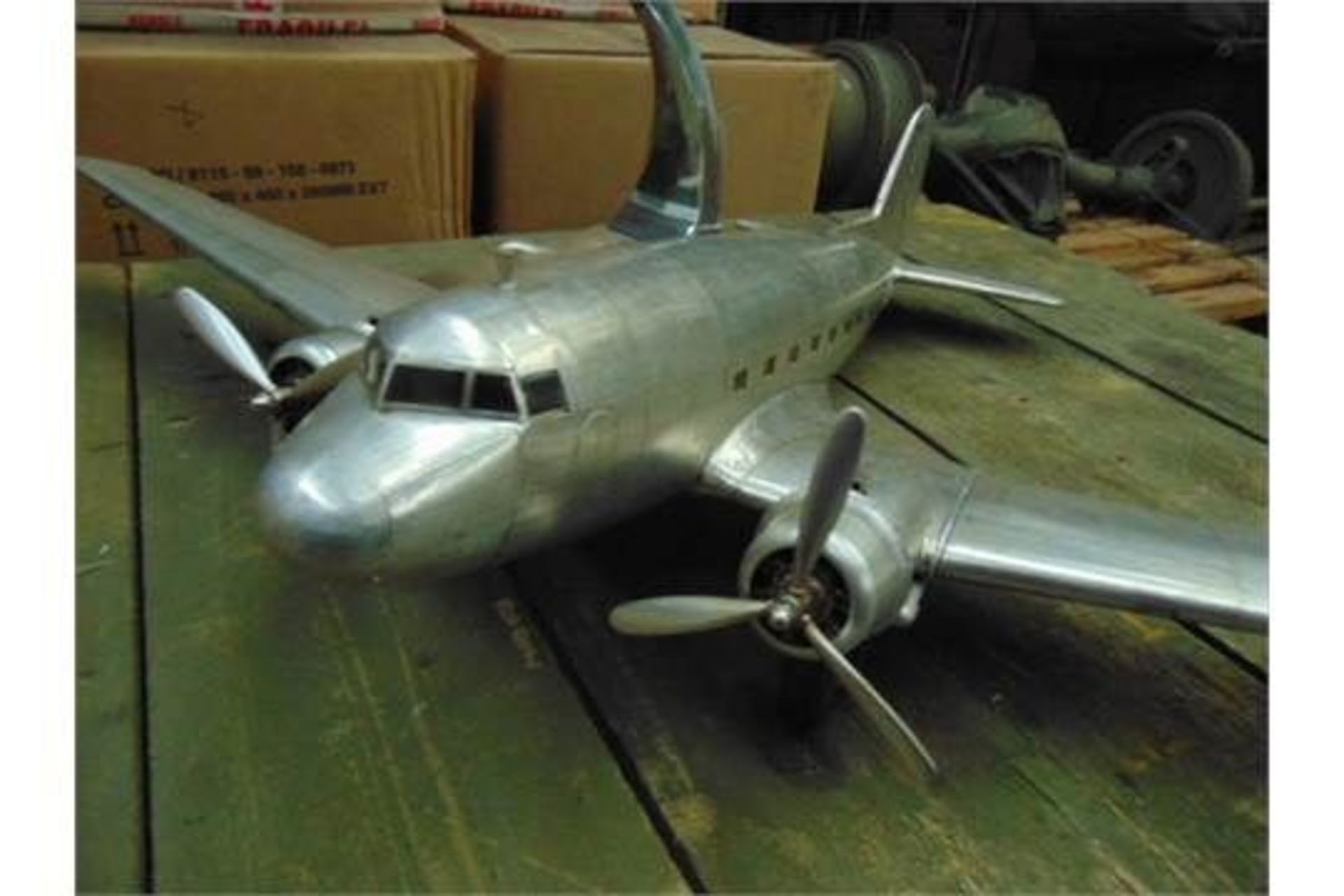 DOUGLAS DAKOTA DC-3 Aluminum Scale Model