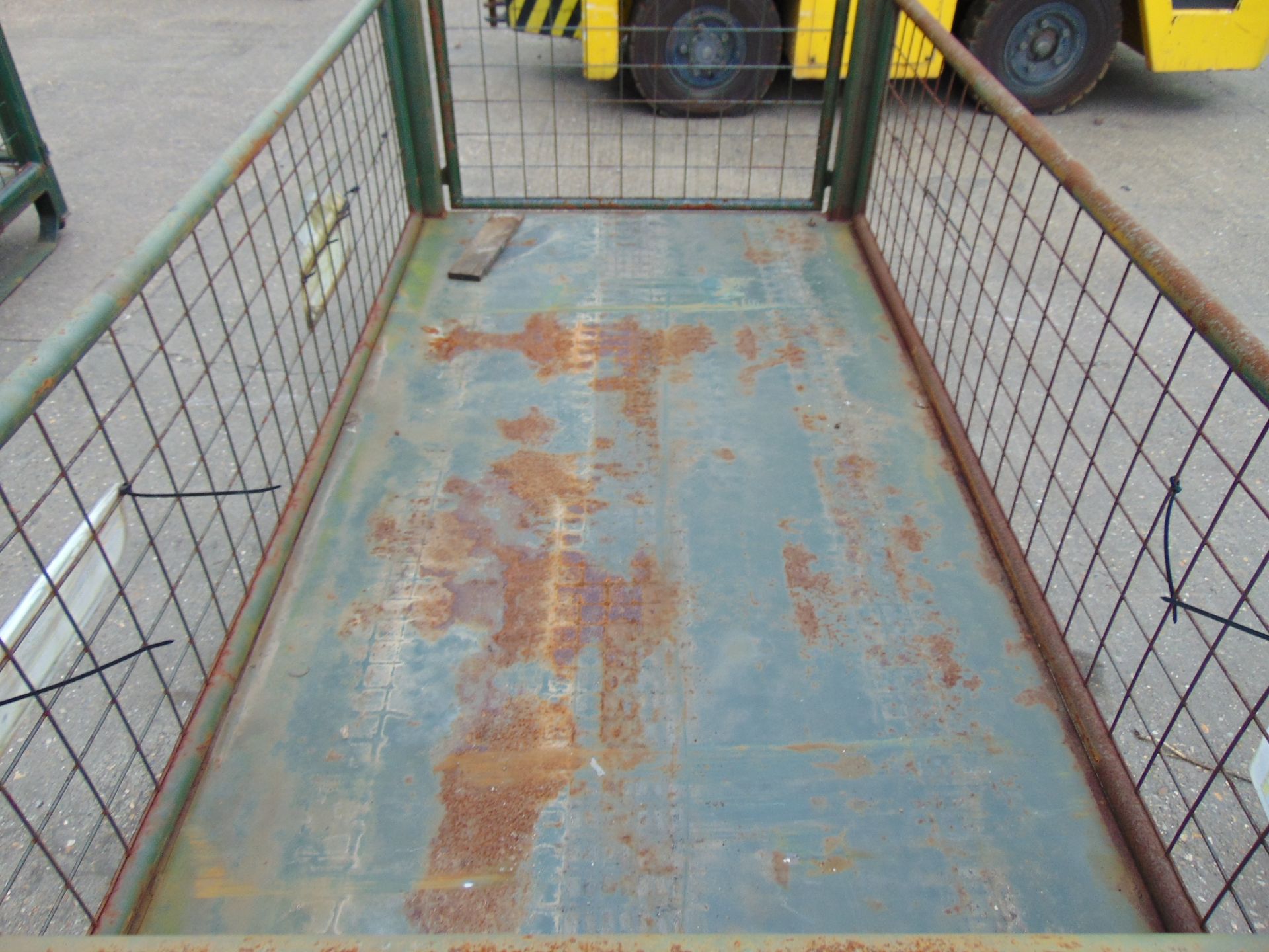 Heavy Duty Metal Stackable Stillage / Post Pallet - Image 2 of 3