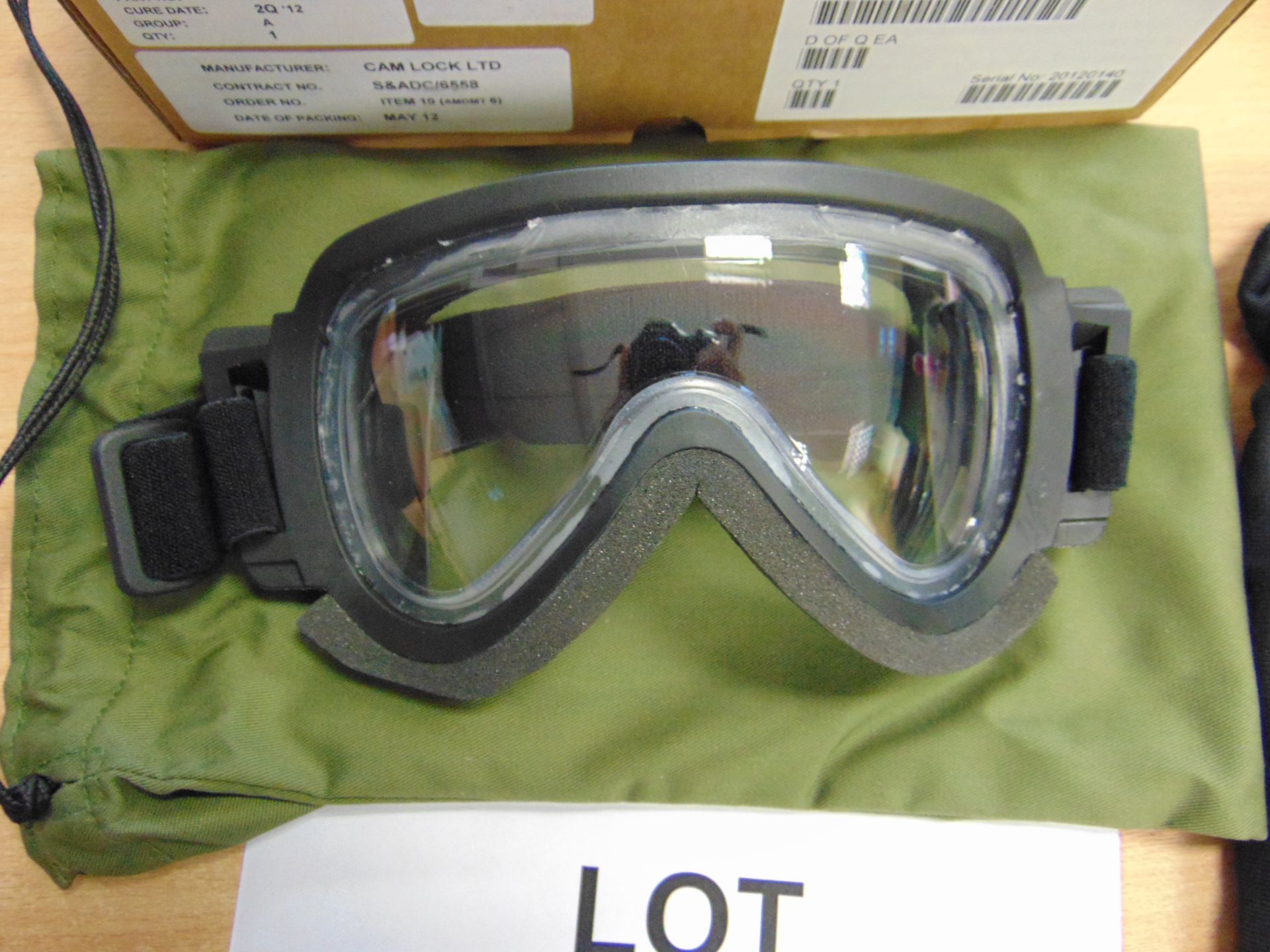 CAM LOCK SAS ANTI MIST PARACHUTE GOGGLES New unissued in original box with case - Image 5 of 13