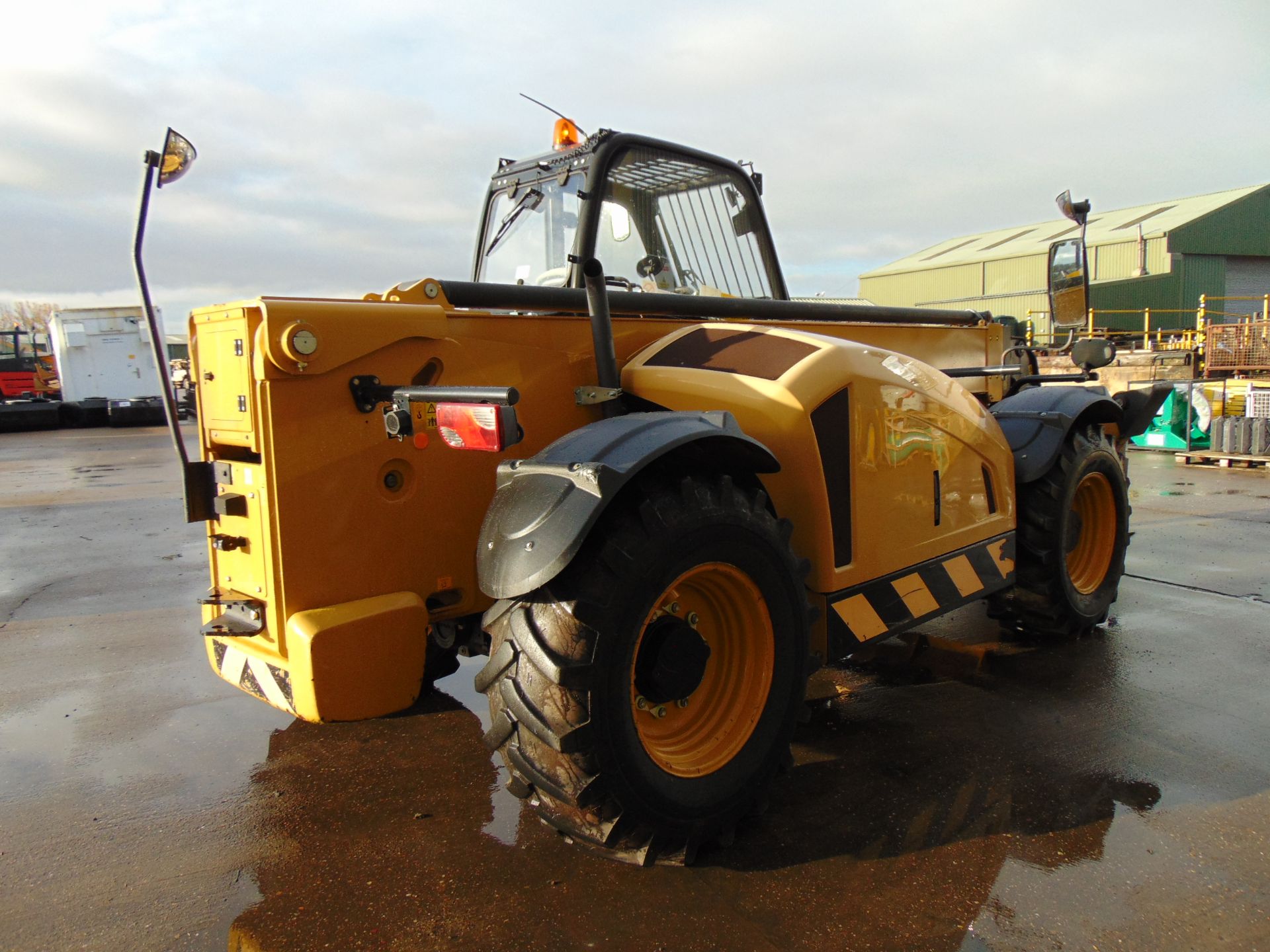 2014 Caterpillar TH414C GC 3.6 ton Telehandler ONLY 1,382 HOURS! - Image 13 of 33