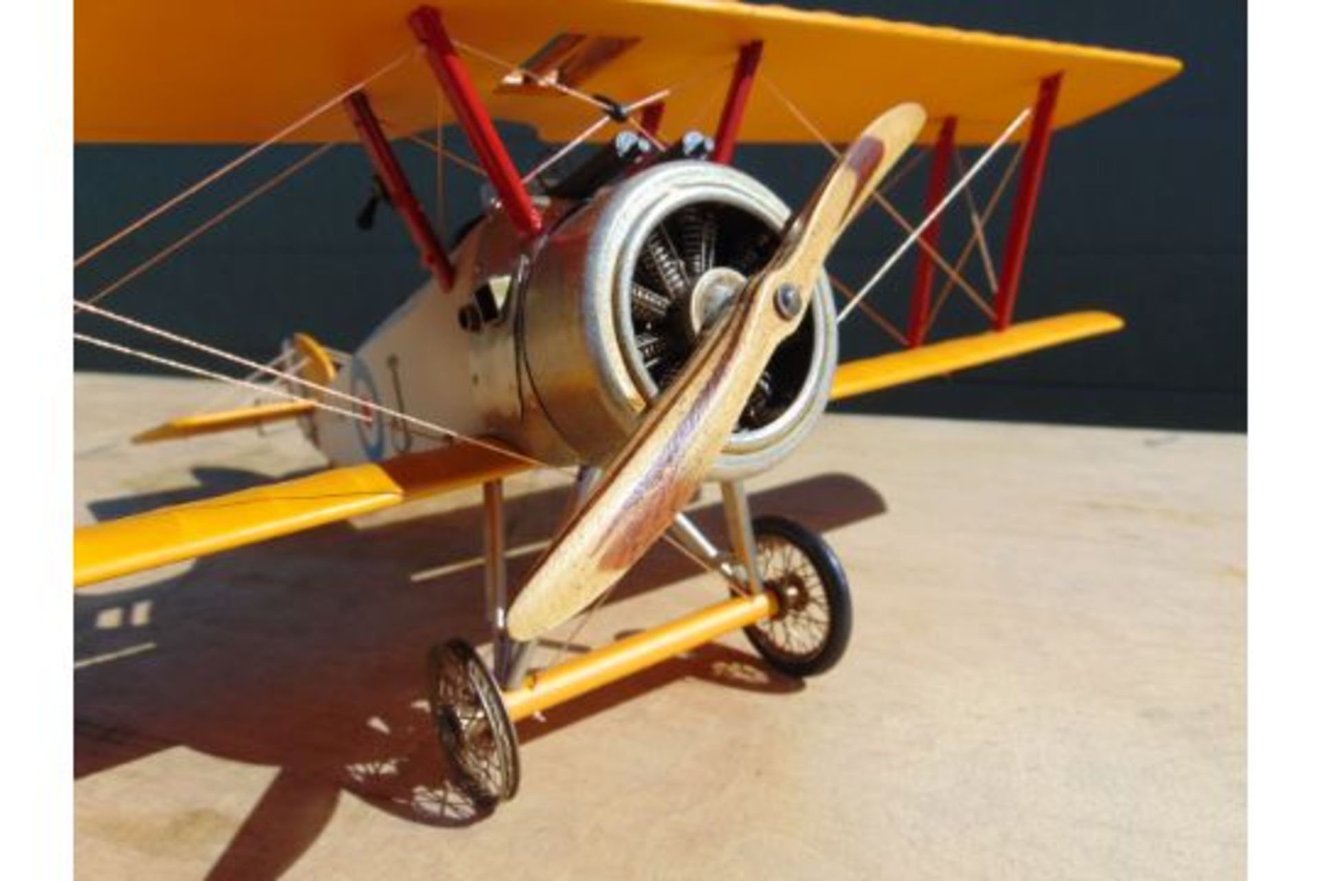 WORLD WAR I BRITISH SOPWITH CAMEL BIPLANE MODEL - Image 4 of 6