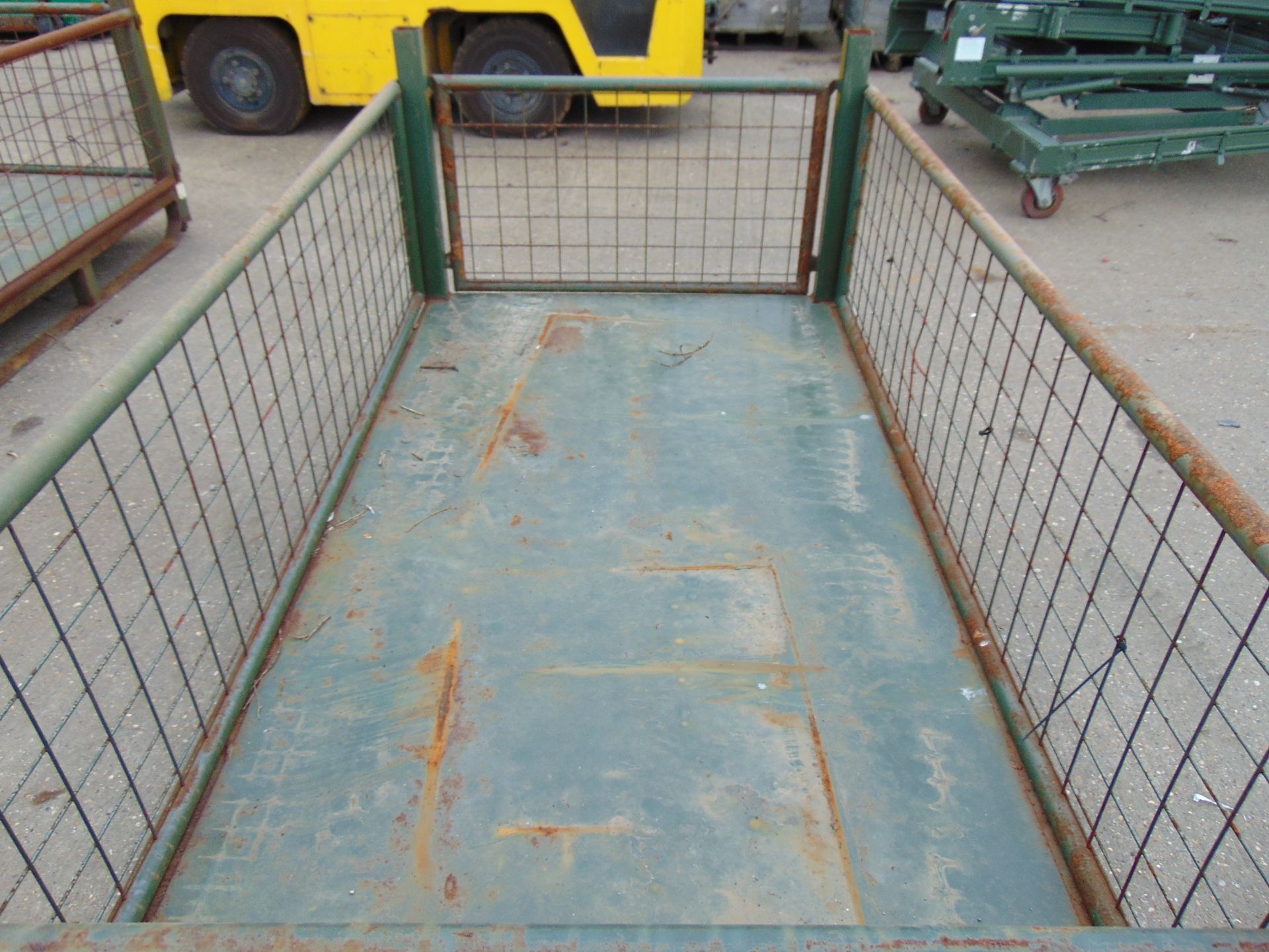 Heavy Duty Metal Stackable Stillage / Post Pallet - Image 2 of 3