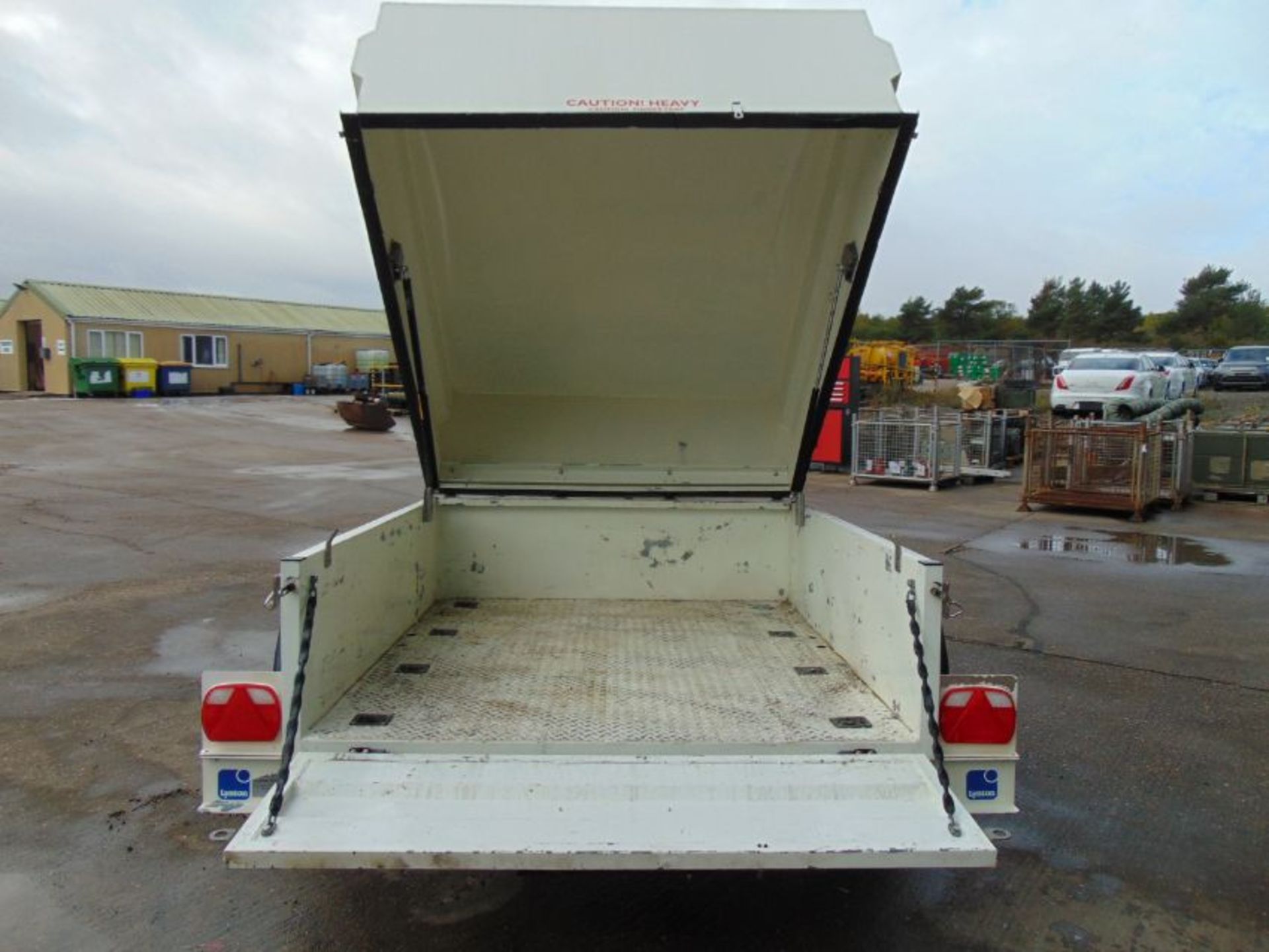 2016 Lynton Single Axle Covered Trailer c/w Gas Strut Assisted Pop Up Lid (CAMP/EXPEDITION TRAILER) - Image 11 of 18