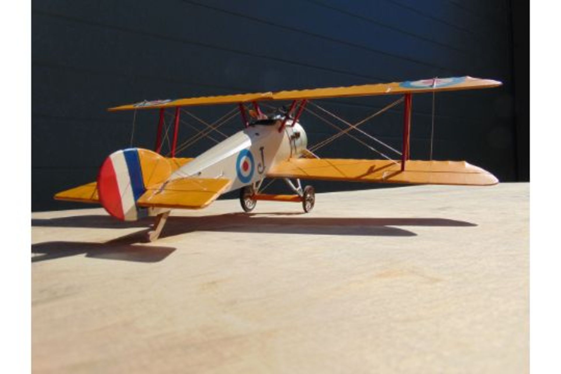 WORLD WAR I BRITISH SOPWITH CAMEL BIPLANE MODEL - Image 5 of 6