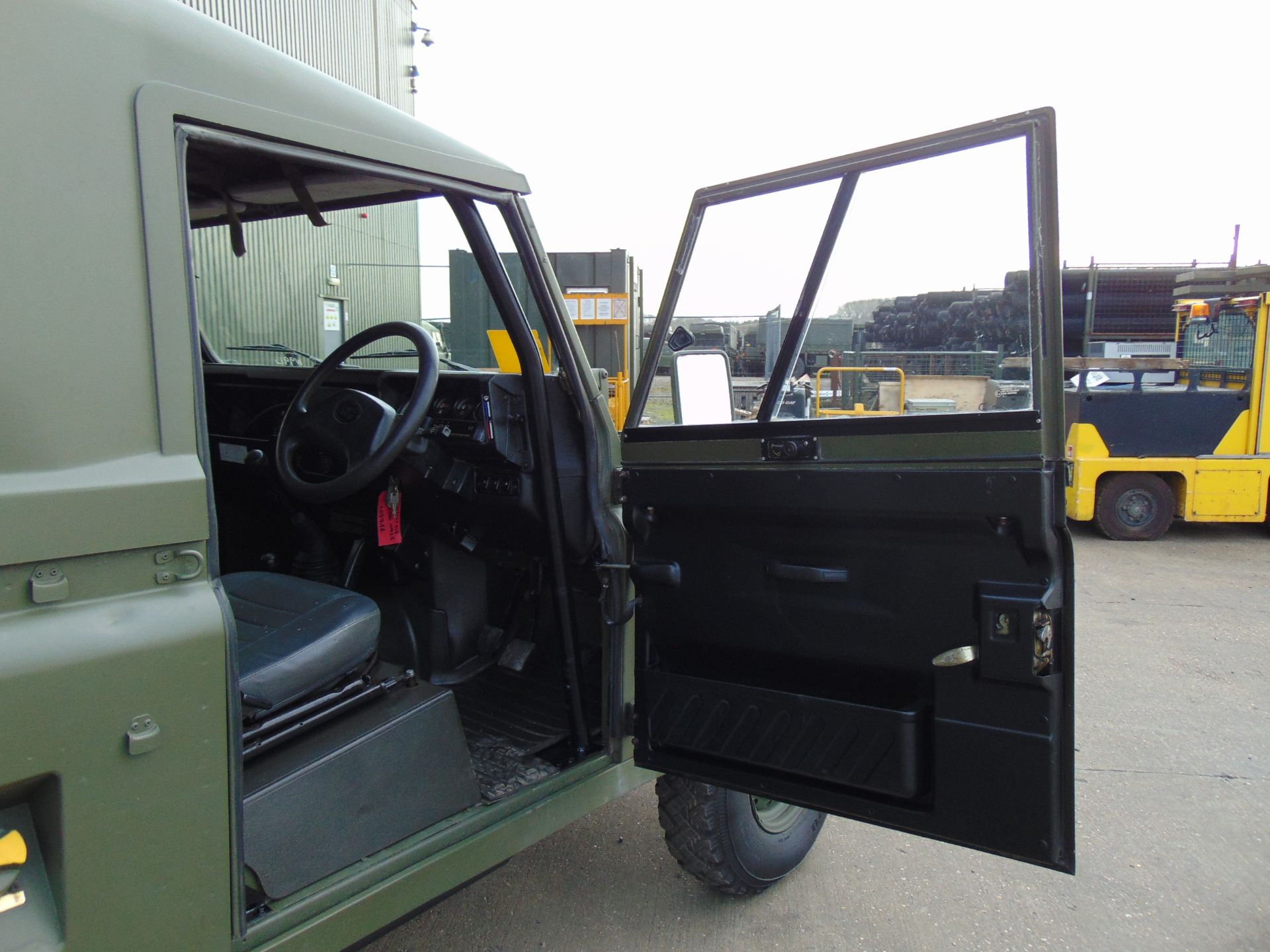 Land Rover Wolf 90 Hard Top with Remus upgrade - Image 24 of 36