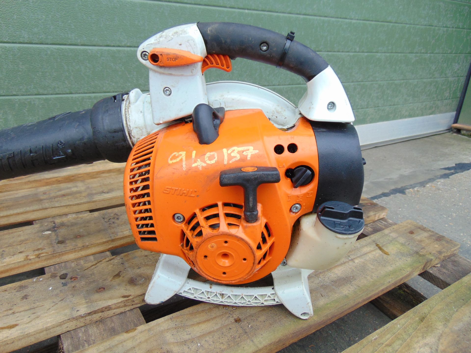 Stihl Handheld Leaf Blower - Bild 3 aus 6