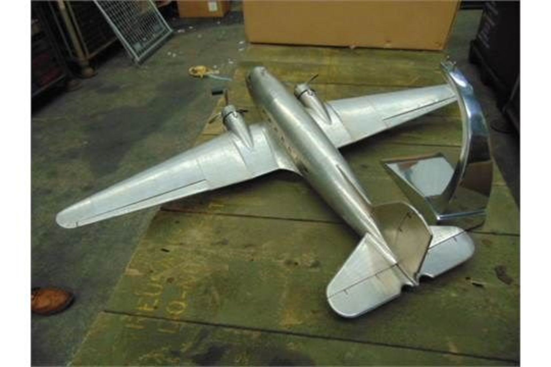 DOUGLAS DAKOTA DC-3 Aluminum Scale Model - Image 5 of 7