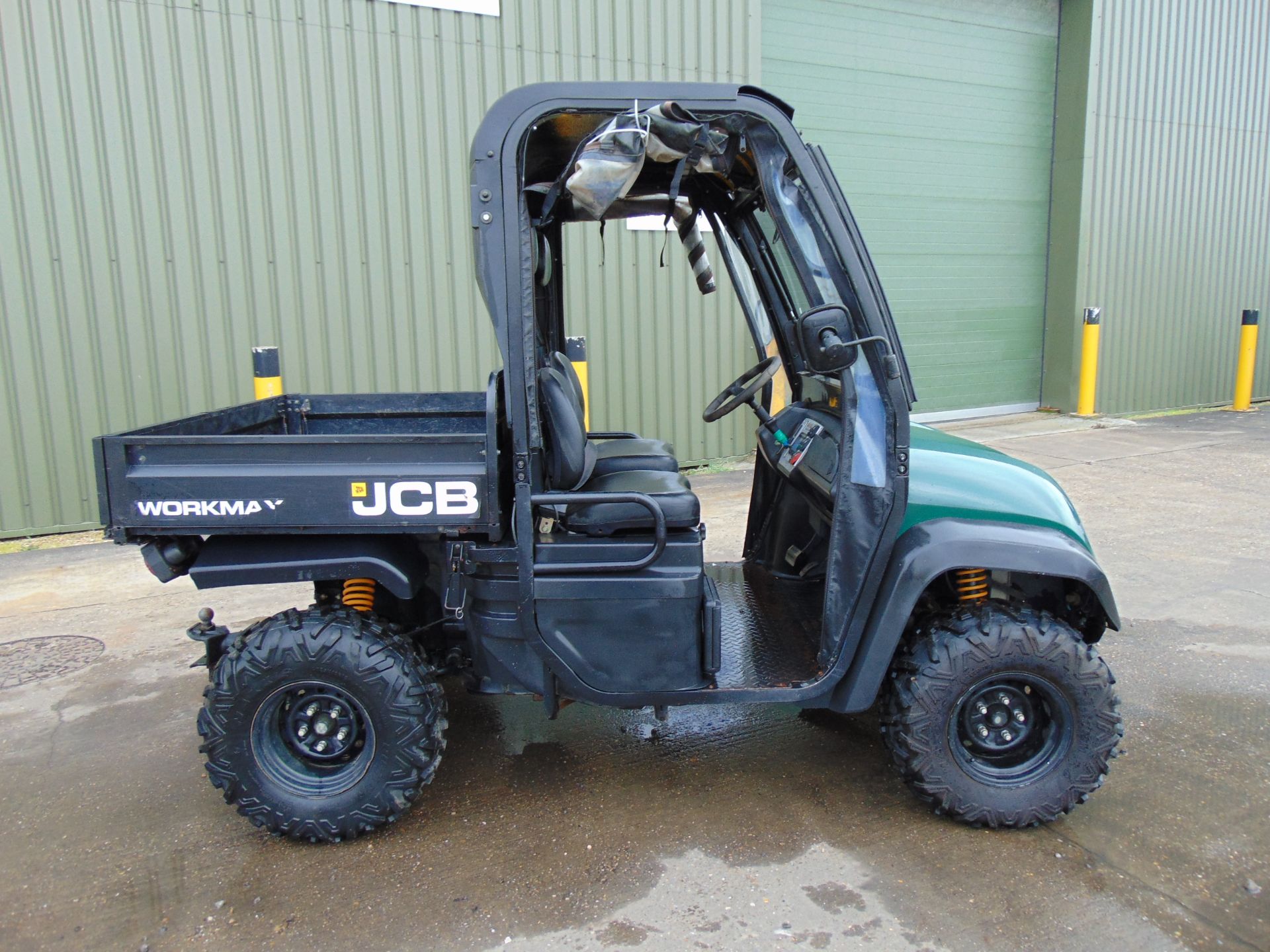 2014 JCB Workmax 4WD Diesel Utility Vehicle shows Only 805 Hours! - Image 15 of 26