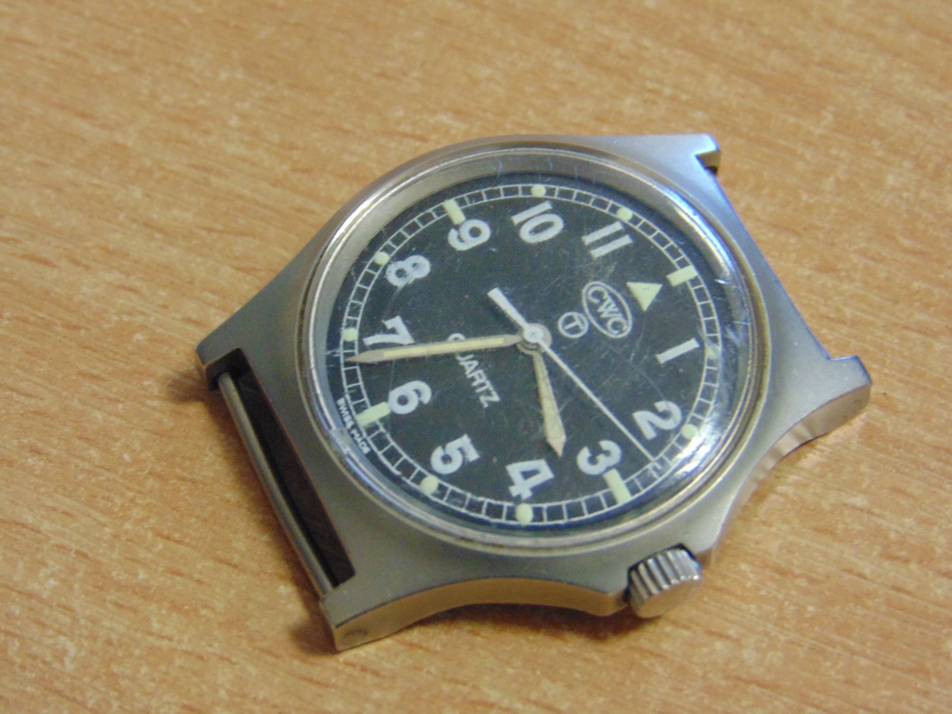 CWC QUARTZ 0552 ROYAL MARINES/ ROYAL NAVY ISSUE SERVICE WATCH NATO MARKED - 1989 ( PRE GULF WAR) - Image 2 of 8