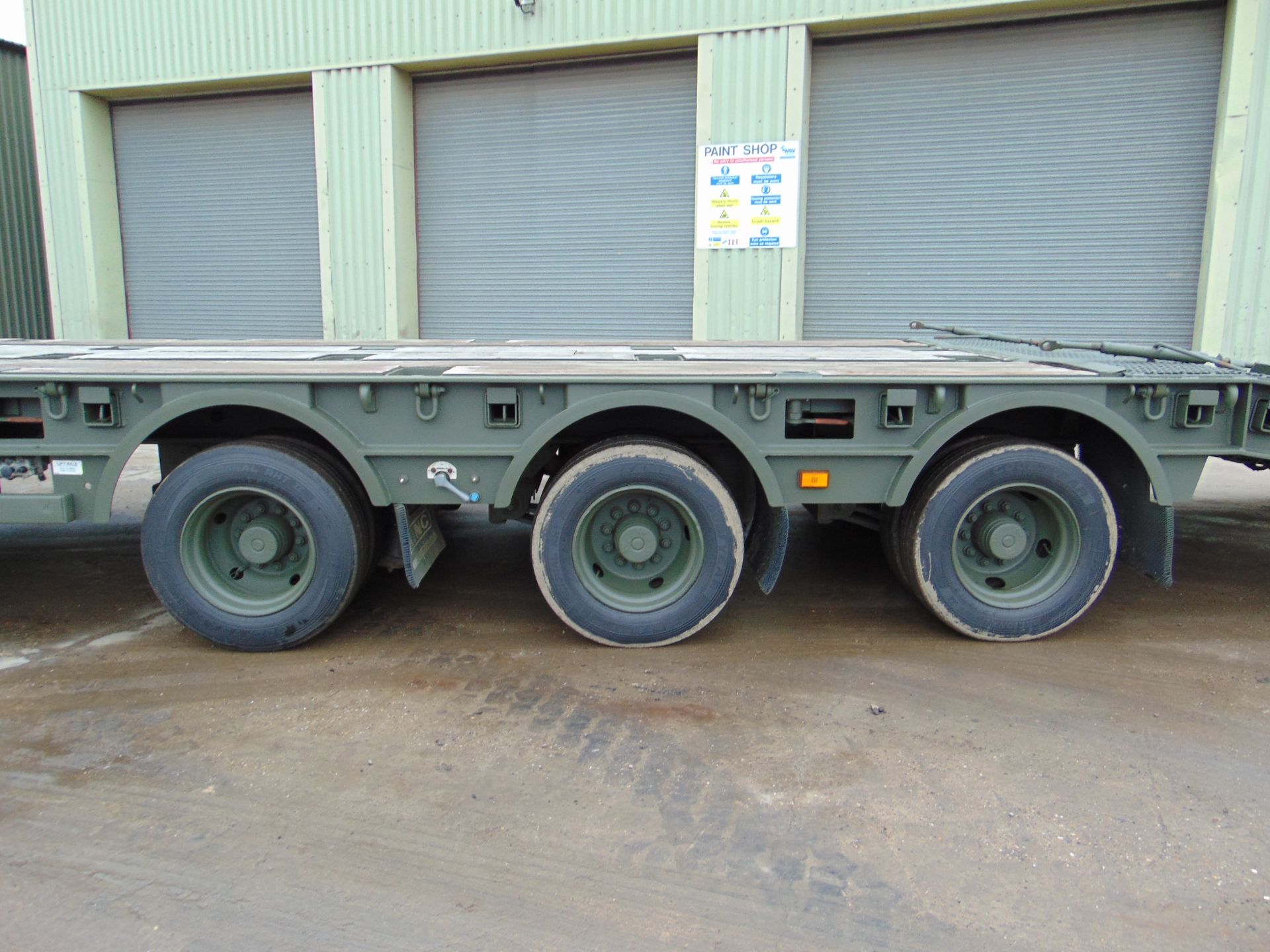 EX RESERVE STOCK King GTS38 Tri Axle Stepframe trailer - Image 29 of 33