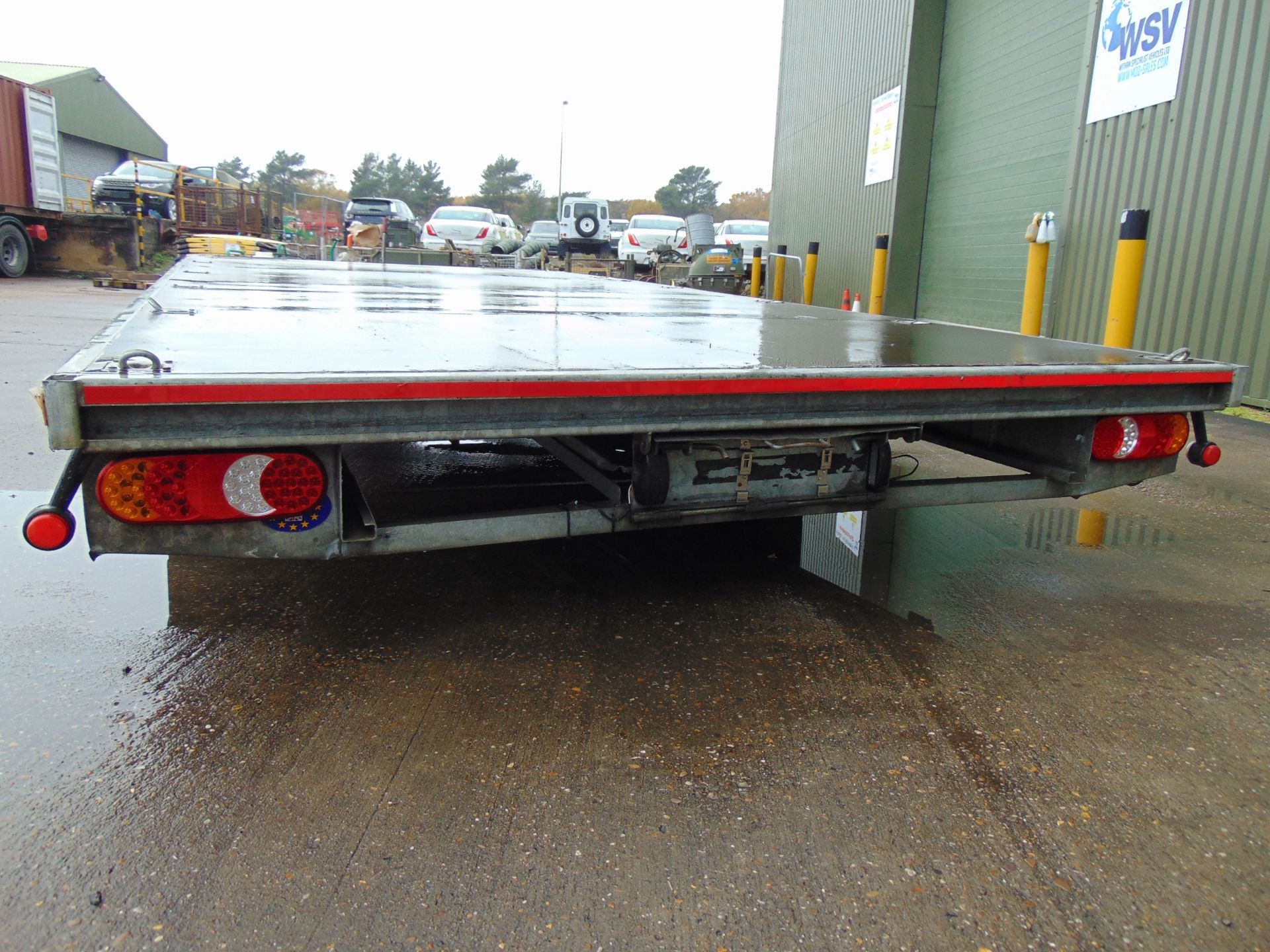 Bateson Twin Axle Flatbed 3.5 Tonne Transporter Trailer with Ramps bed dimensions L 5.8m x W 2.5m - Image 6 of 14