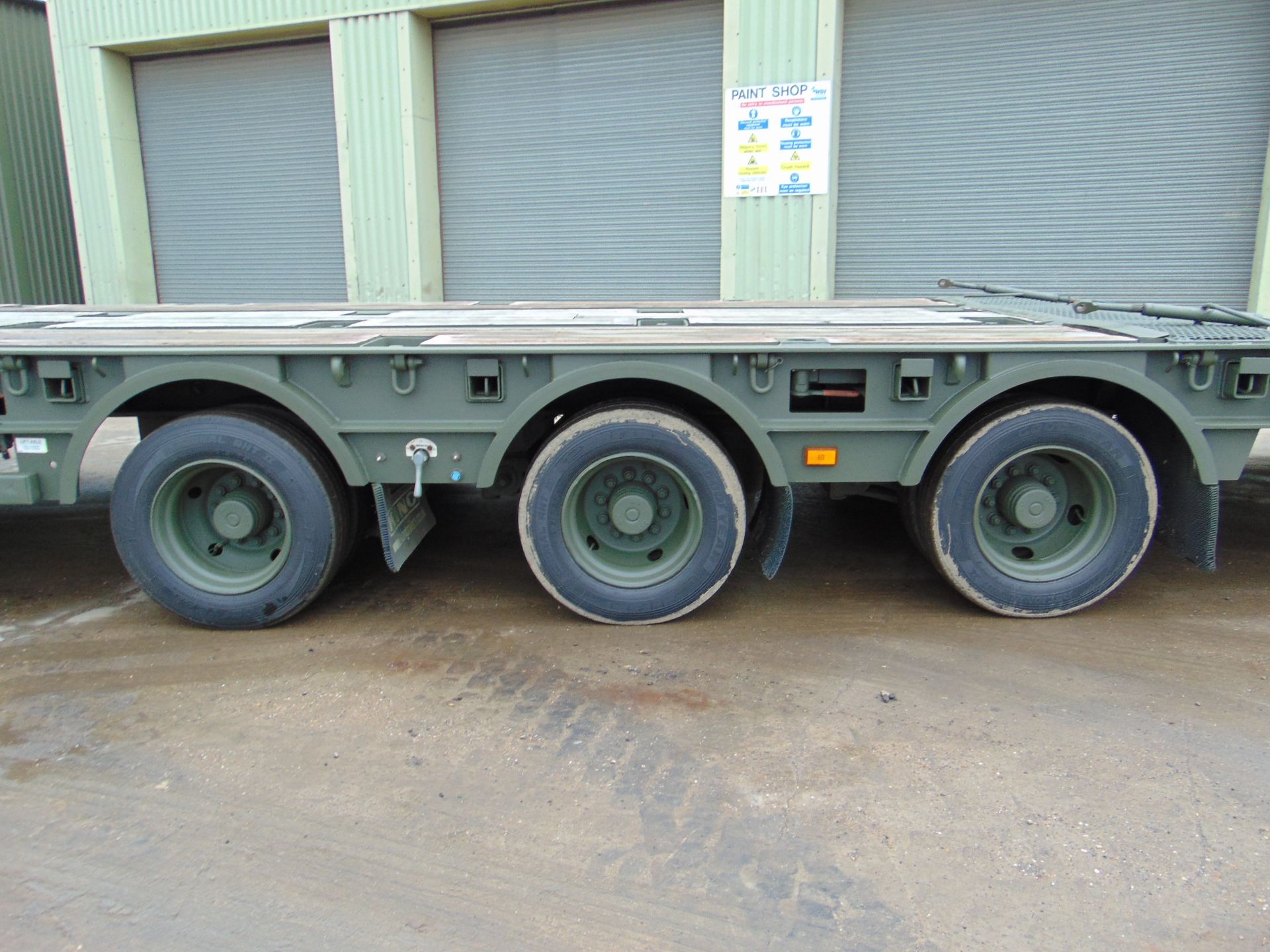 EX RESERVE STOCK King GTS38 Tri Axle Stepframe trailer - Image 31 of 33