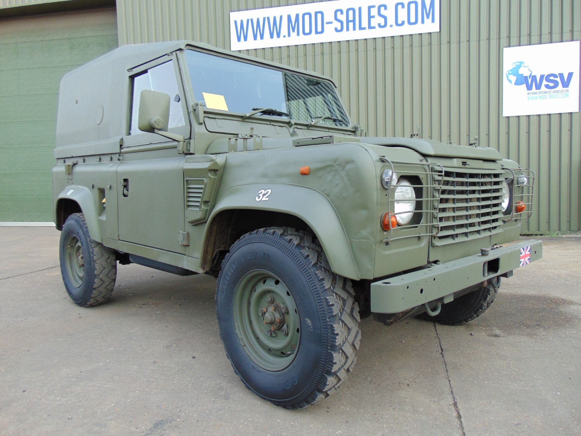 Land Rover Wolf 90 Hard Top with Remus upgrade