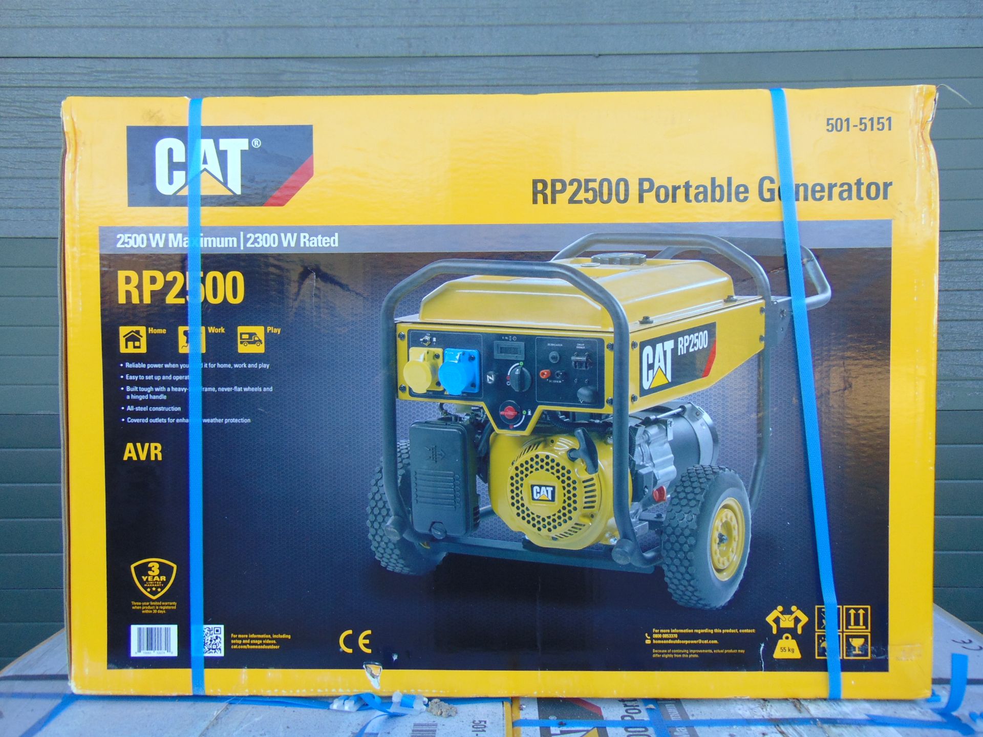 QTY 5 x UNISSUED Caterpillar RP2500 Industrial Petrol Generator Sets Dual Voltage 110/230 Volt - Image 2 of 6