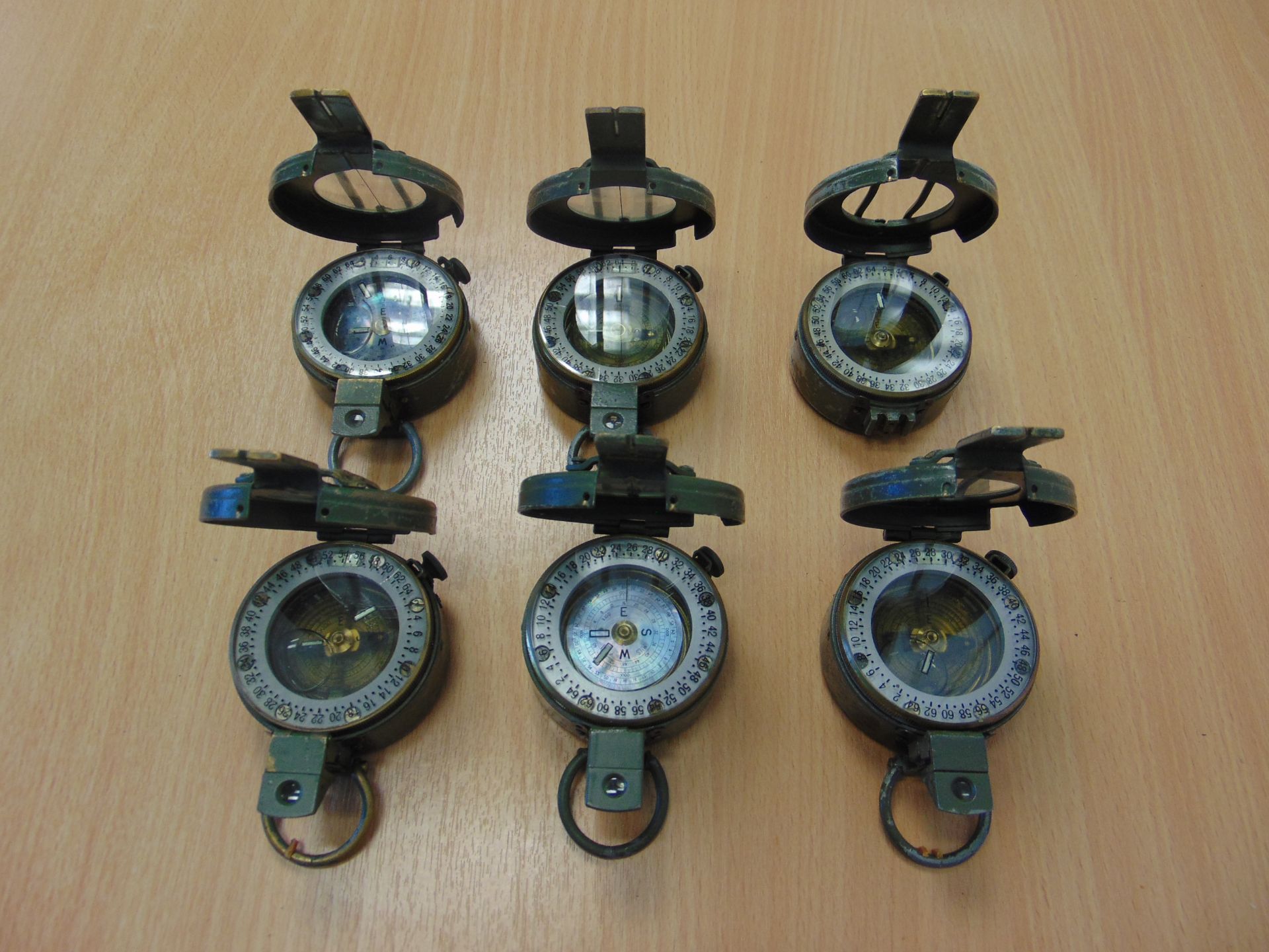 6x BRITISH ARMY STANLEY BRASS CASE PRISMATIC MARCHING COMPASS. - Image 3 of 6