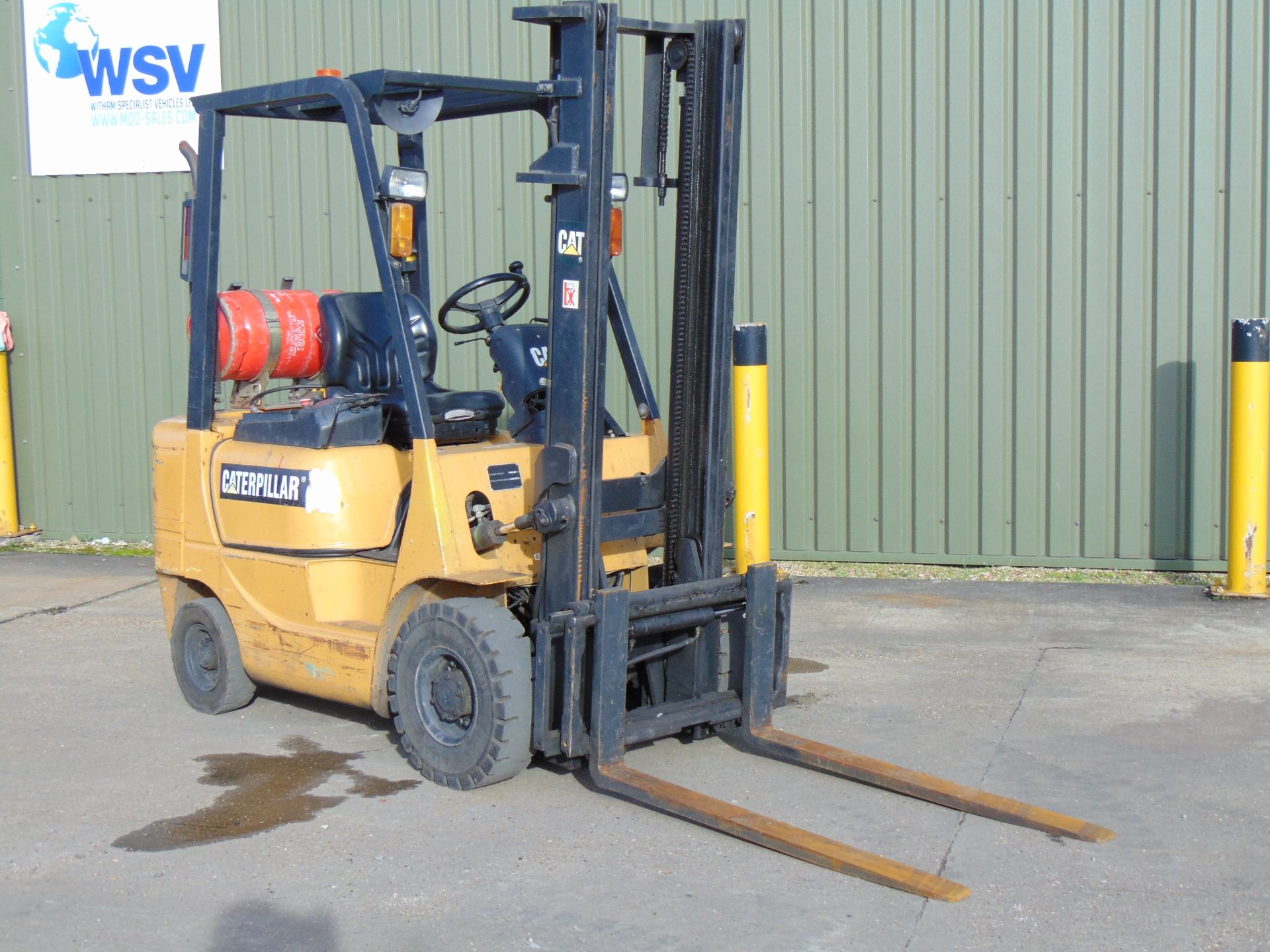 CAT GP18K 1750Kg Gas Fork Lift Truck ONLY 5.516 HOURS! - Image 2 of 25