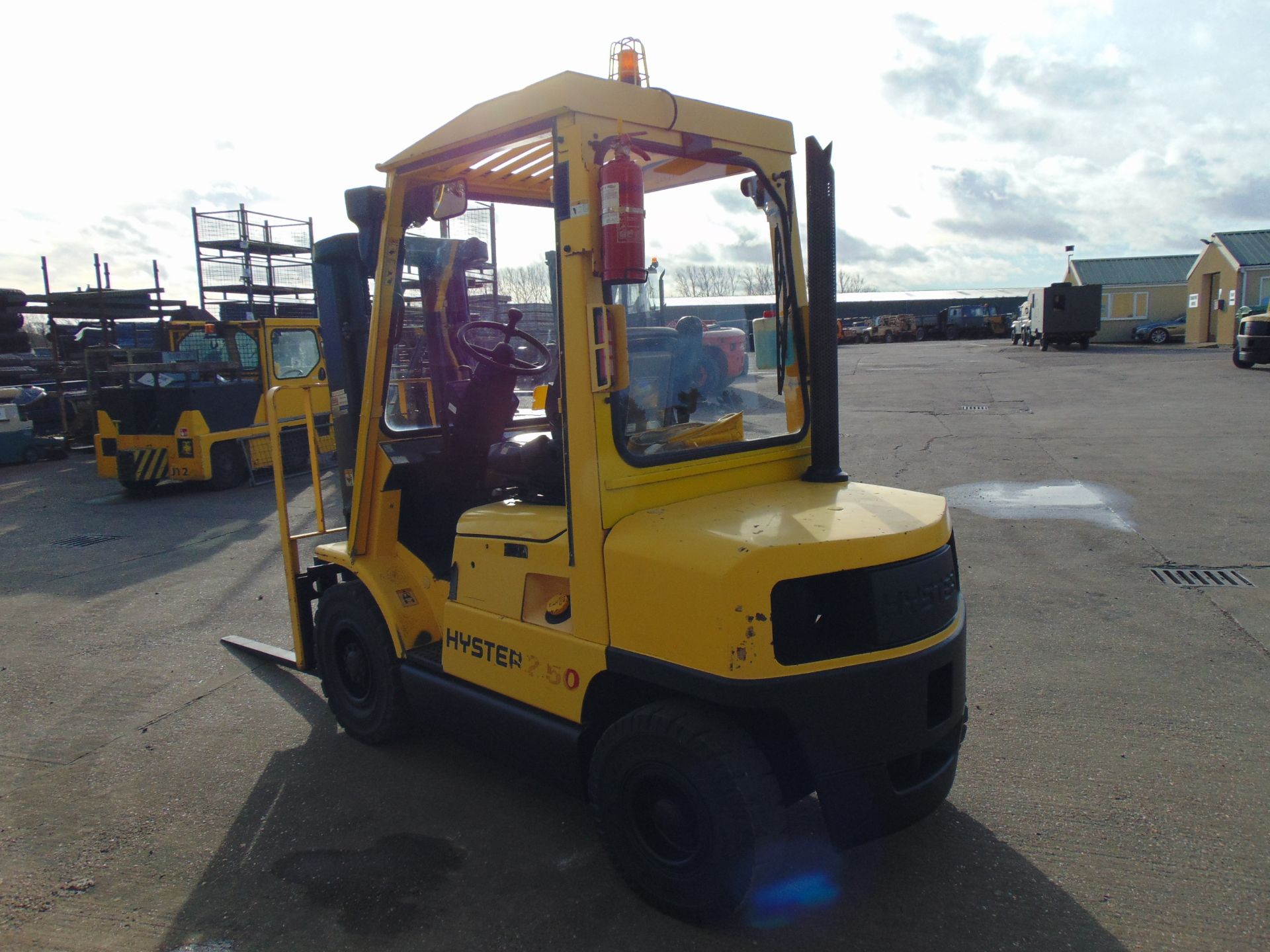 Hyster H2.50XM Forklift ONLY 3,390 HOURS WITH 3 STAGE CONTAINER SPEC MAST - Bild 9 aus 29