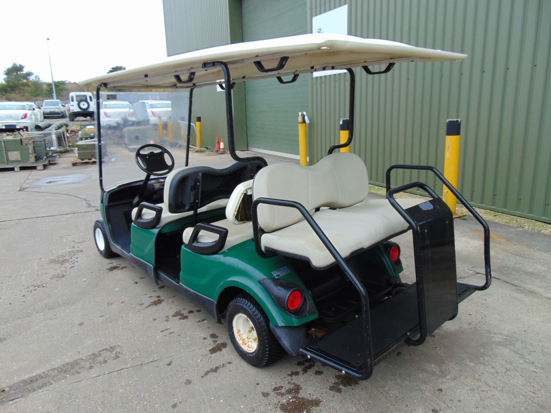 Yamaha YDRA 6 Seater Petrol Golf Buggy / Estate Vehicle - Bild 7 aus 14