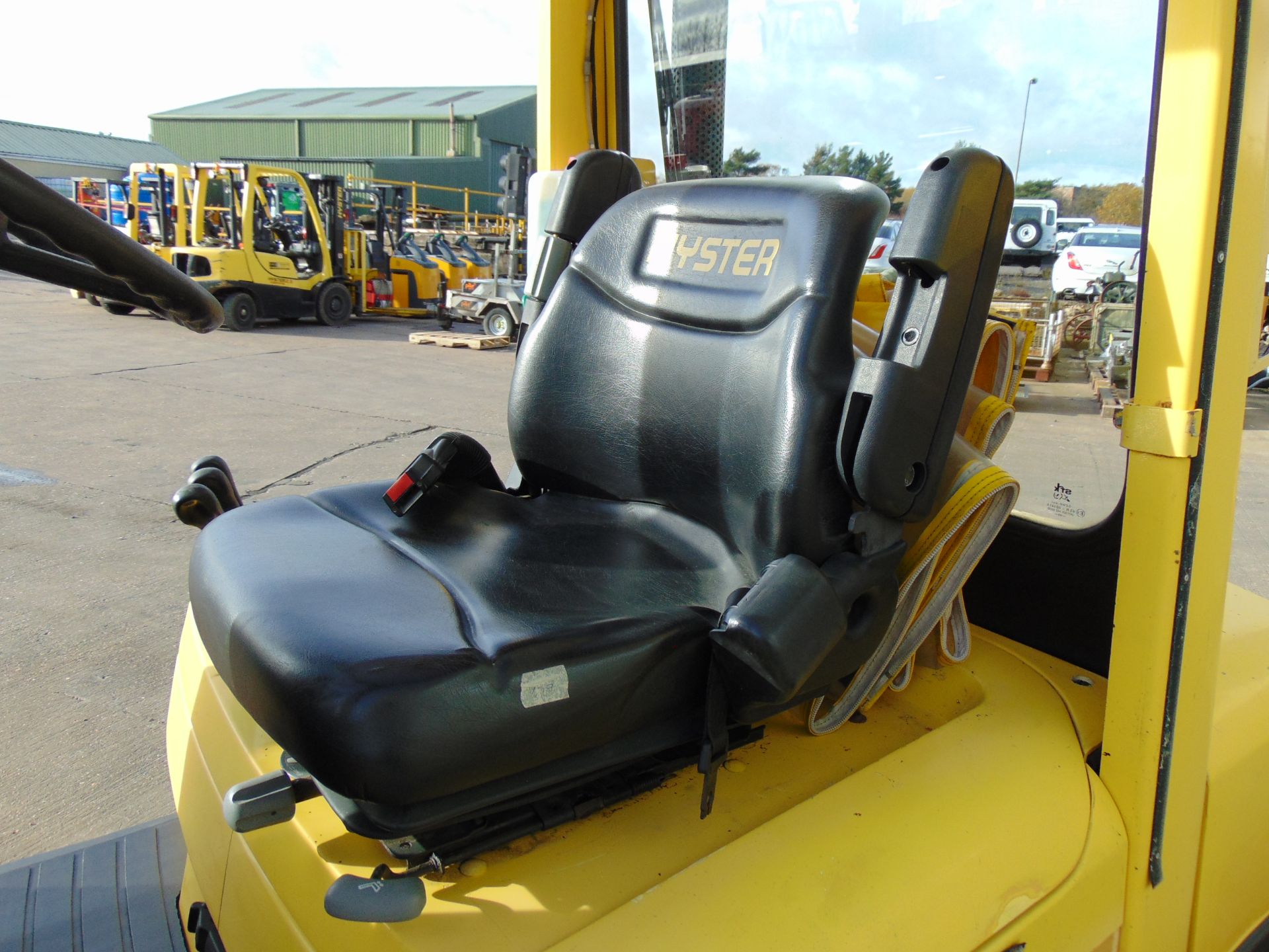 Hyster H2.50XM Forklift ONLY 3,390 HOURS WITH 3 STAGE CONTAINER SPEC MAST - Bild 15 aus 29