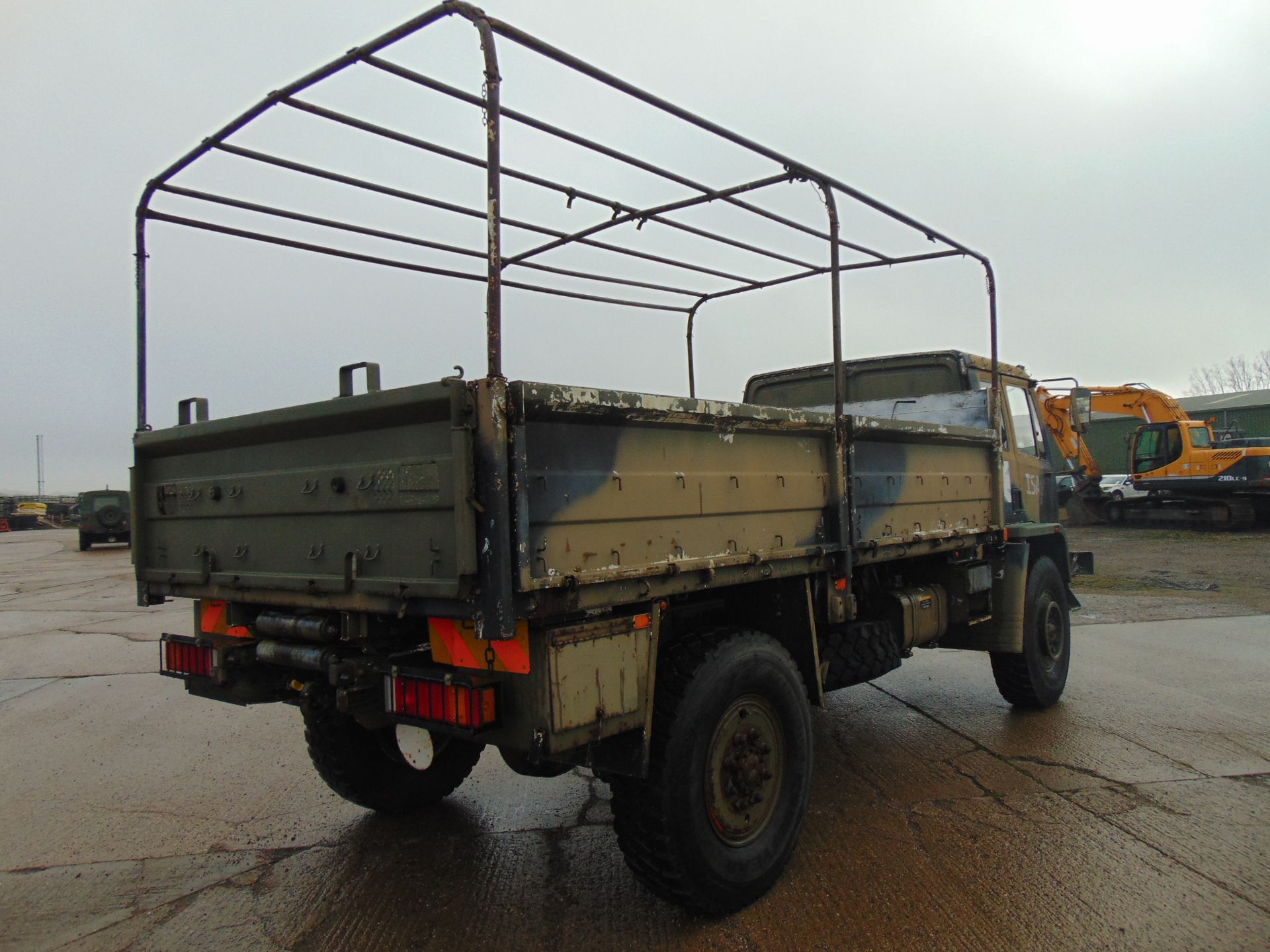 Leyland Daf 45/150 4 x 4 fitted with Hydraulic Winch ( operates Front and Rear ) - Image 6 of 24