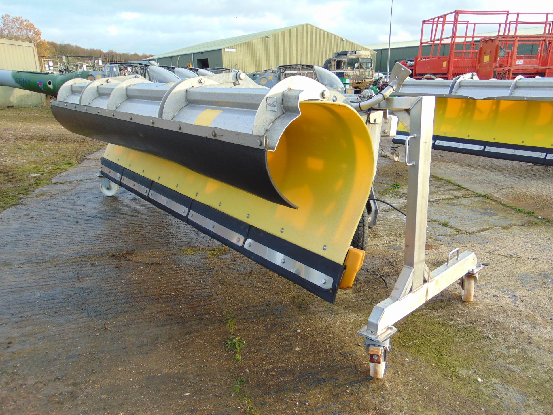 2009 manufactured Romaquip 3 Metre Snow Plough Blade - Image 2 of 9