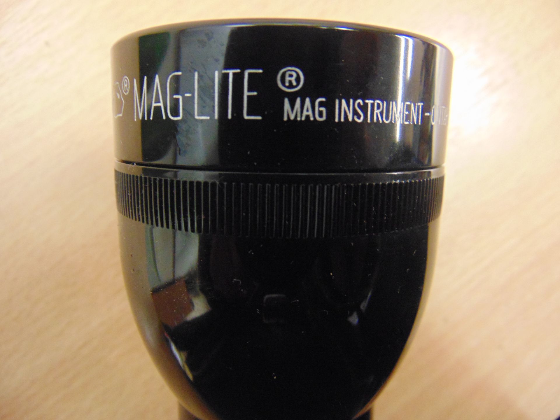 NEW, UNISSUED MAG-LITE SECURITY TORCH 15 INCHES IN ORIGINAL PACKING - Image 6 of 6