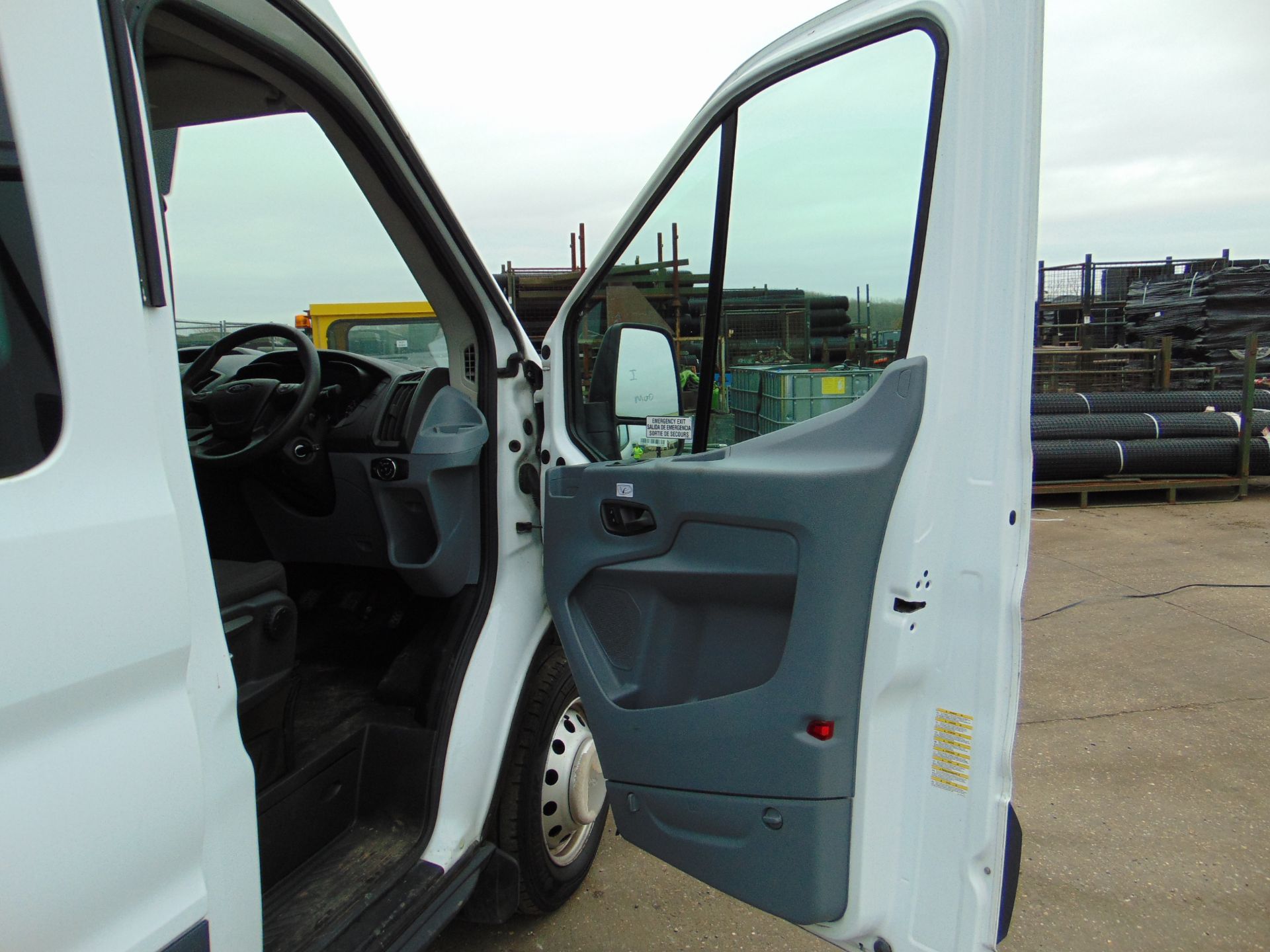 2014 Ford Transit 2.2 TDCi 460E 17 Seat Minibus ONLY 74,813 km! - Image 26 of 36