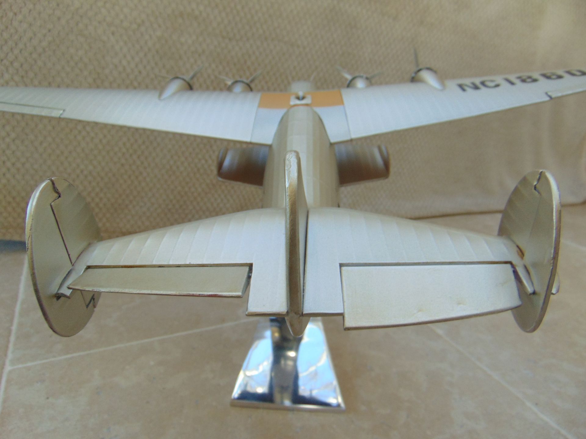 SUPERB SCALE MODEL OF THE BOEING 314 DIXIE CLIPPER - Image 20 of 24