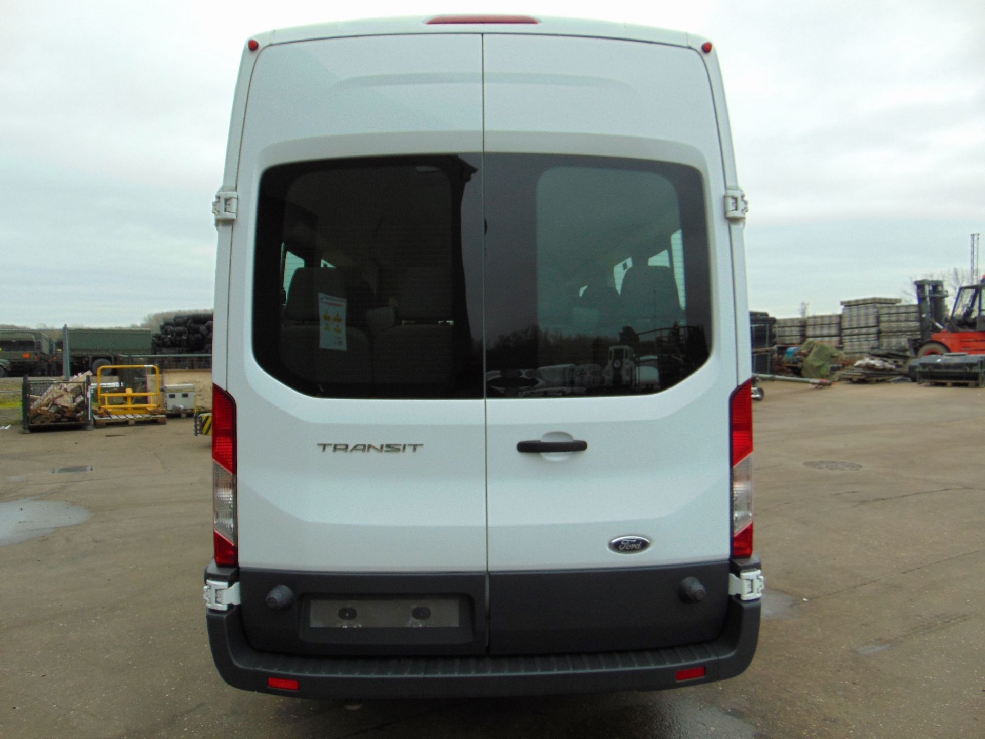 2014 Ford Transit 2.2 TDCi 460E 17 Seat Minibus ONLY 74,813 km! - Image 8 of 36