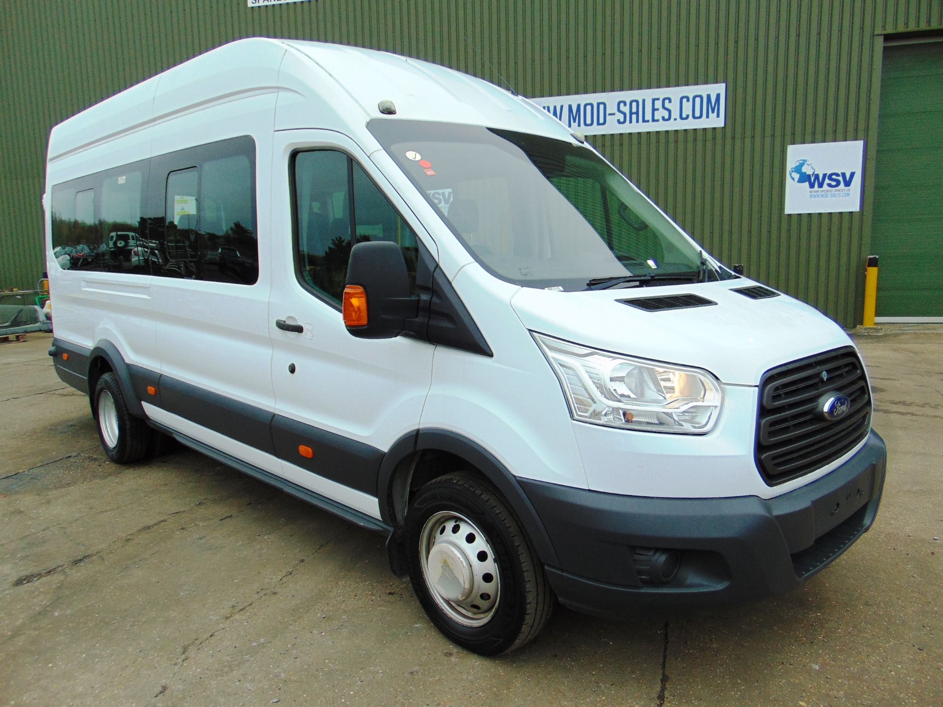 2014 Ford Transit 2.2 TDCi 460E 17 Seat Minibus ONLY 74,813 km! - Image 2 of 36