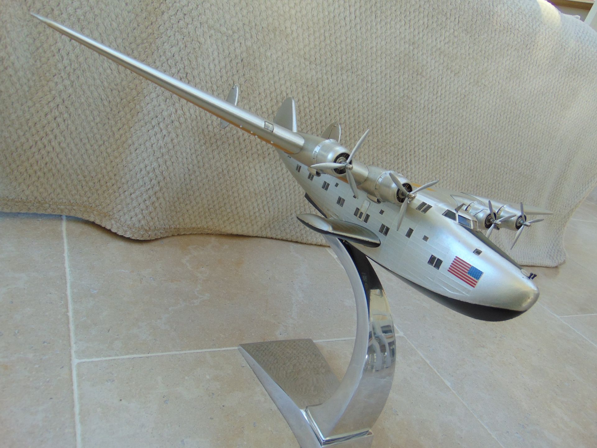 SUPERB SCALE MODEL OF THE BOEING 314 DIXIE CLIPPER - Image 2 of 24